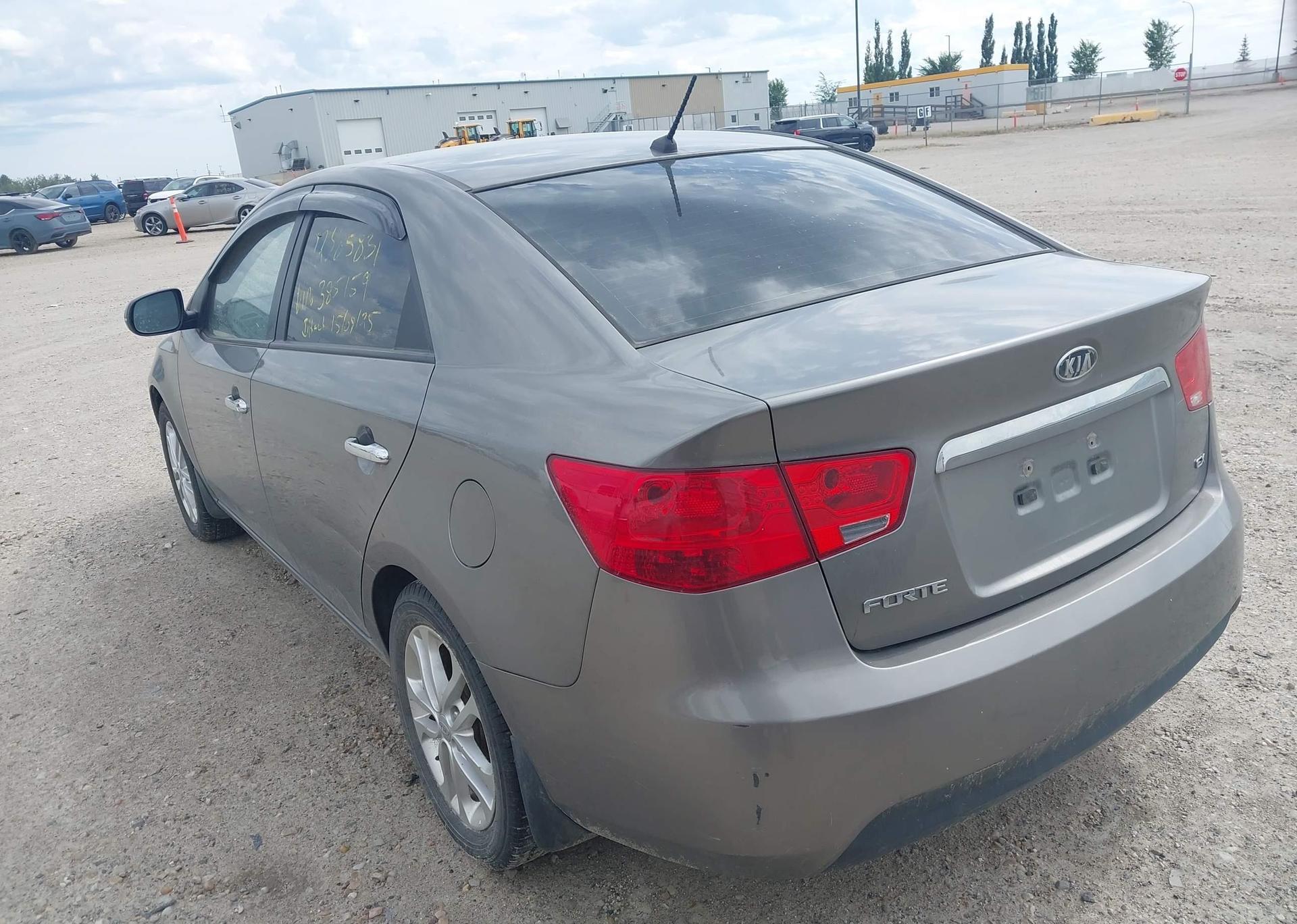 2011 KIA FORTE EX