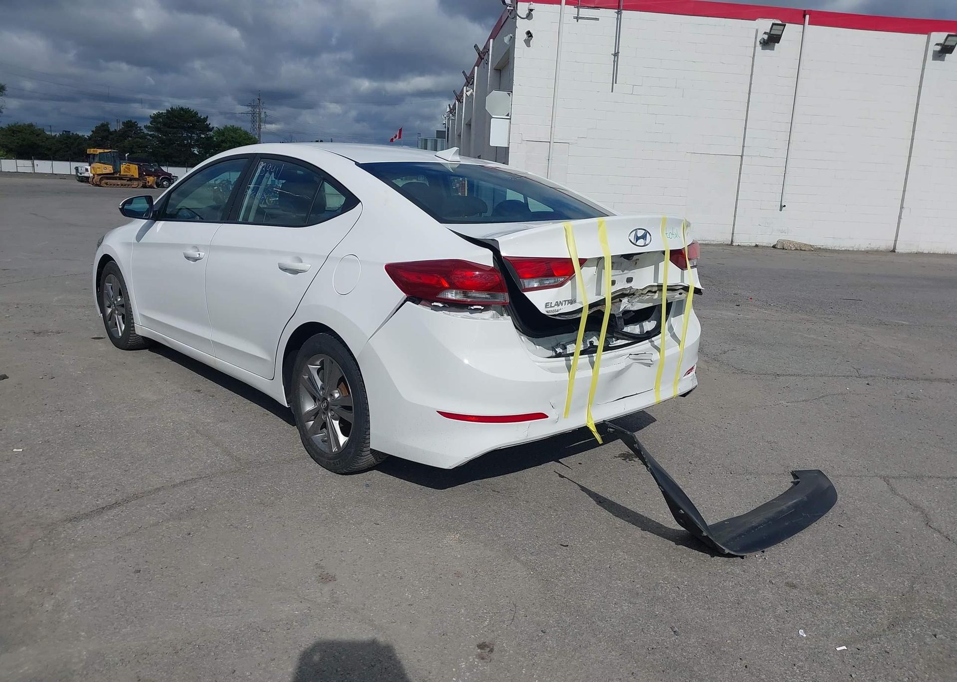 2017 HYUNDAI ELANTRA SE