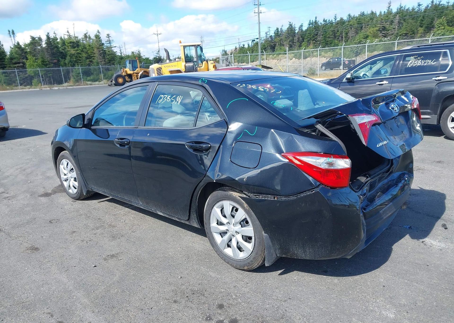2015 TOYOTA COROLLA LE
