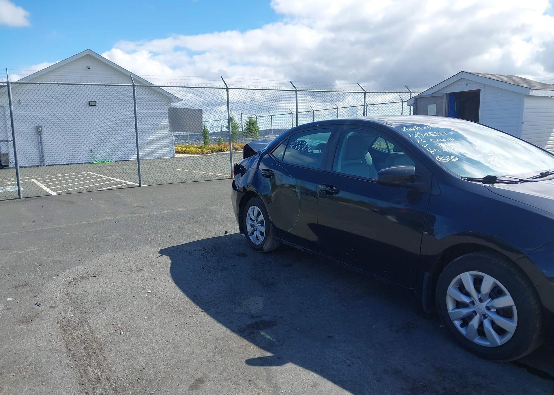 2015 TOYOTA COROLLA LE