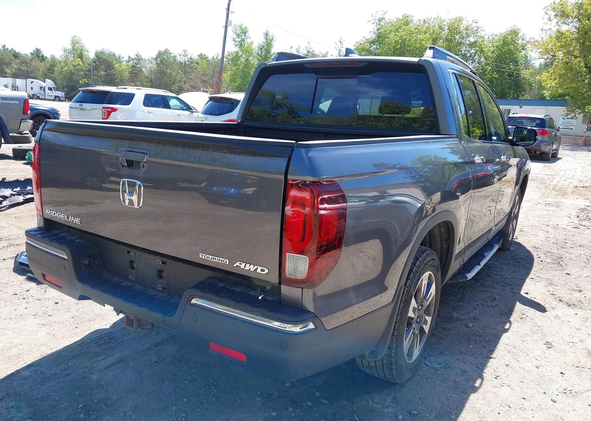 2018 HONDA RIDGELINE TOURING