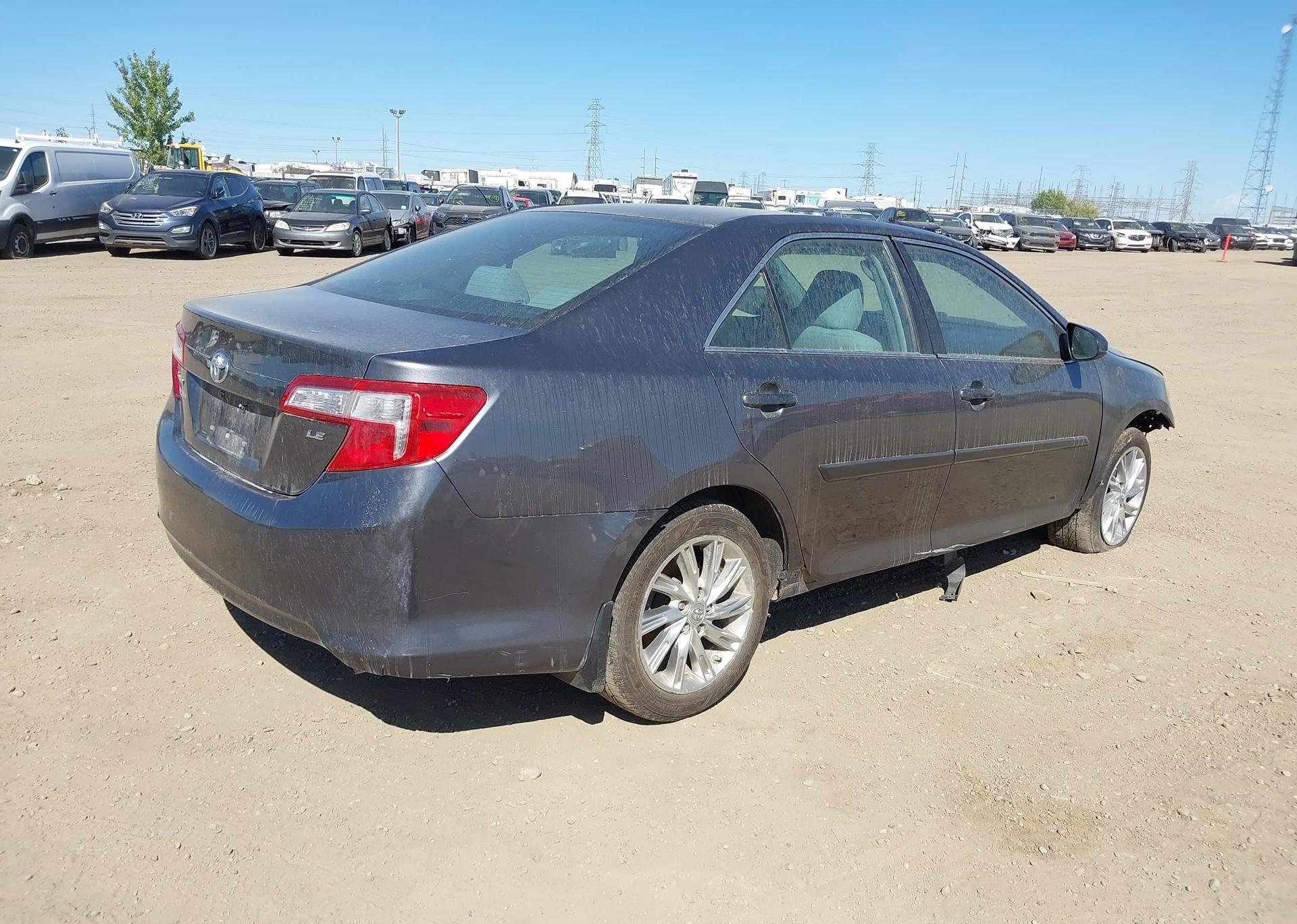 2014 TOYOTA CAMRY LE