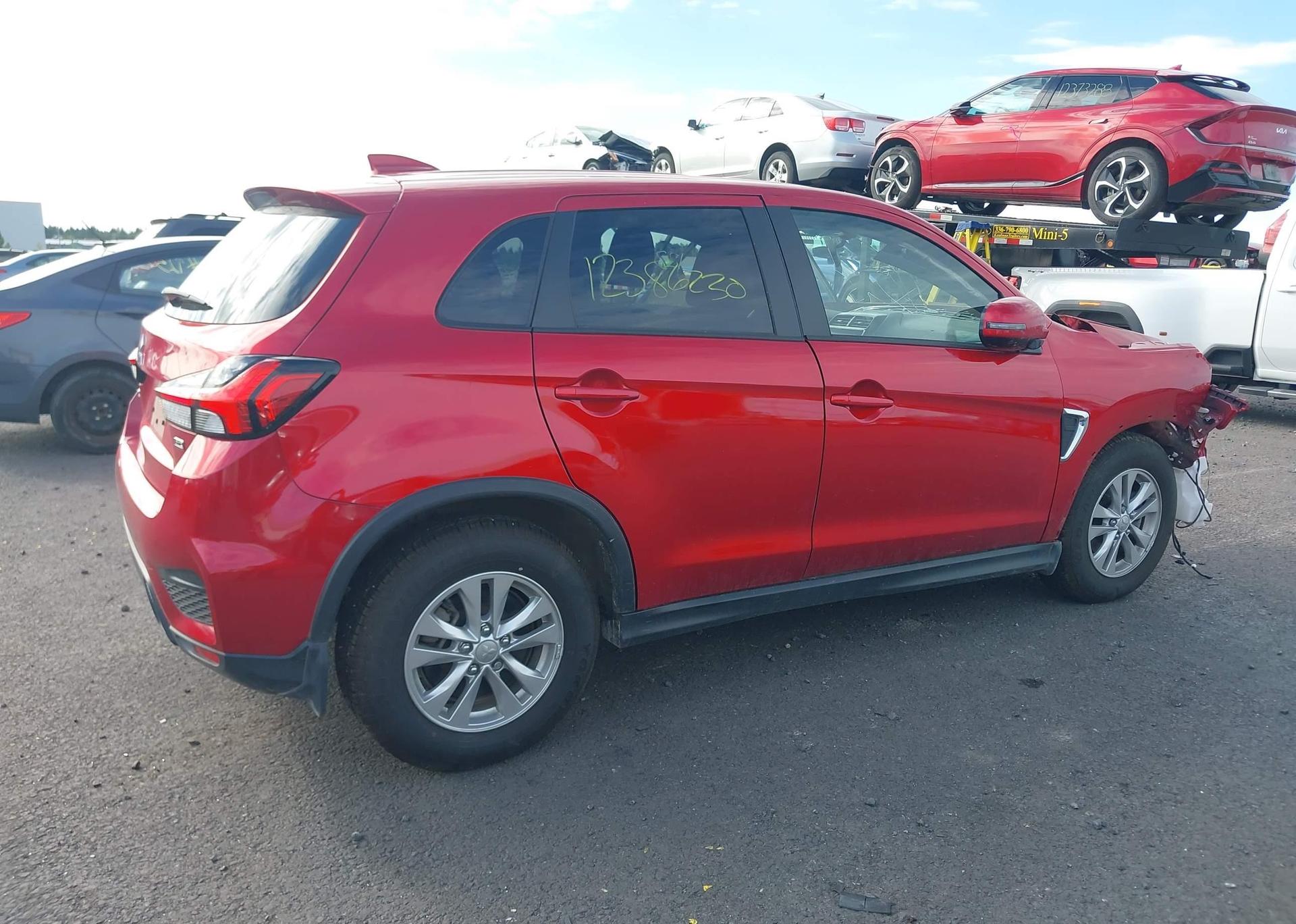 2024 MITSUBISHI RVR SE