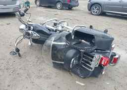 2014 HARLEY-DAVIDSON FLSTC HERITAGE SOFTAIL CLASSIC