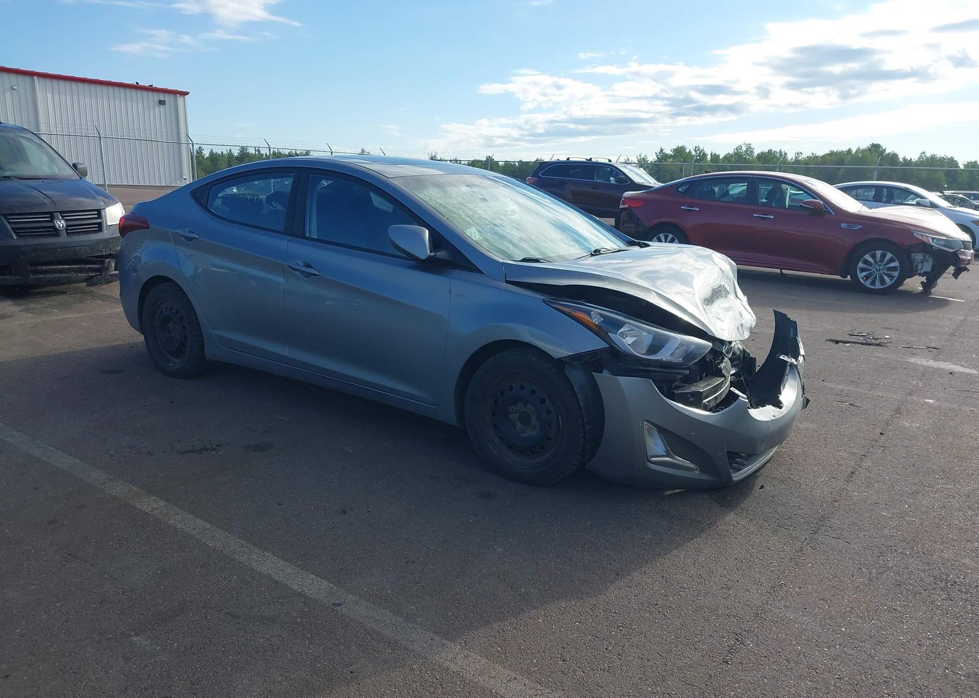 2015 HYUNDAI ELANTRA SE