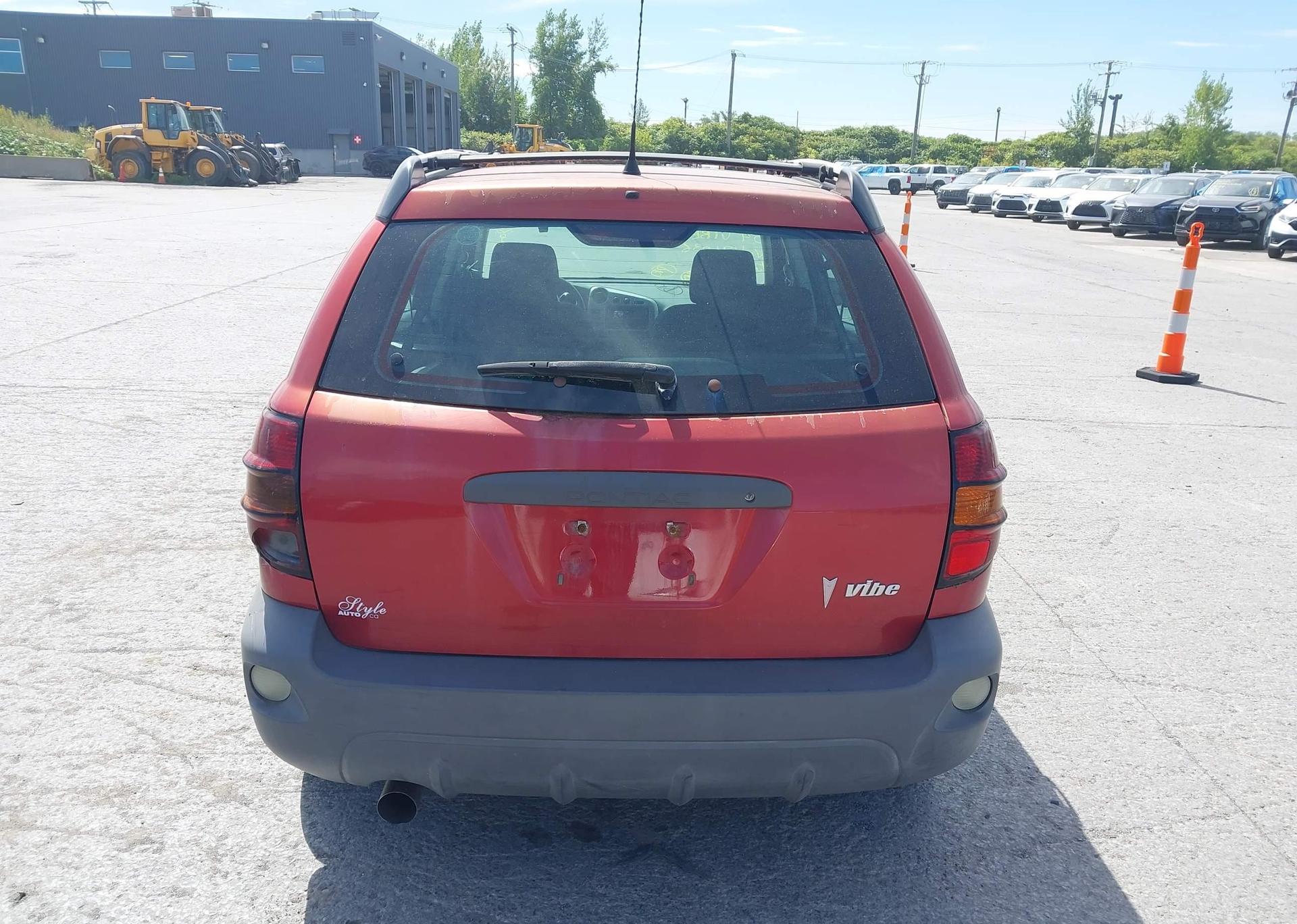 2004 PONTIAC VIBE
