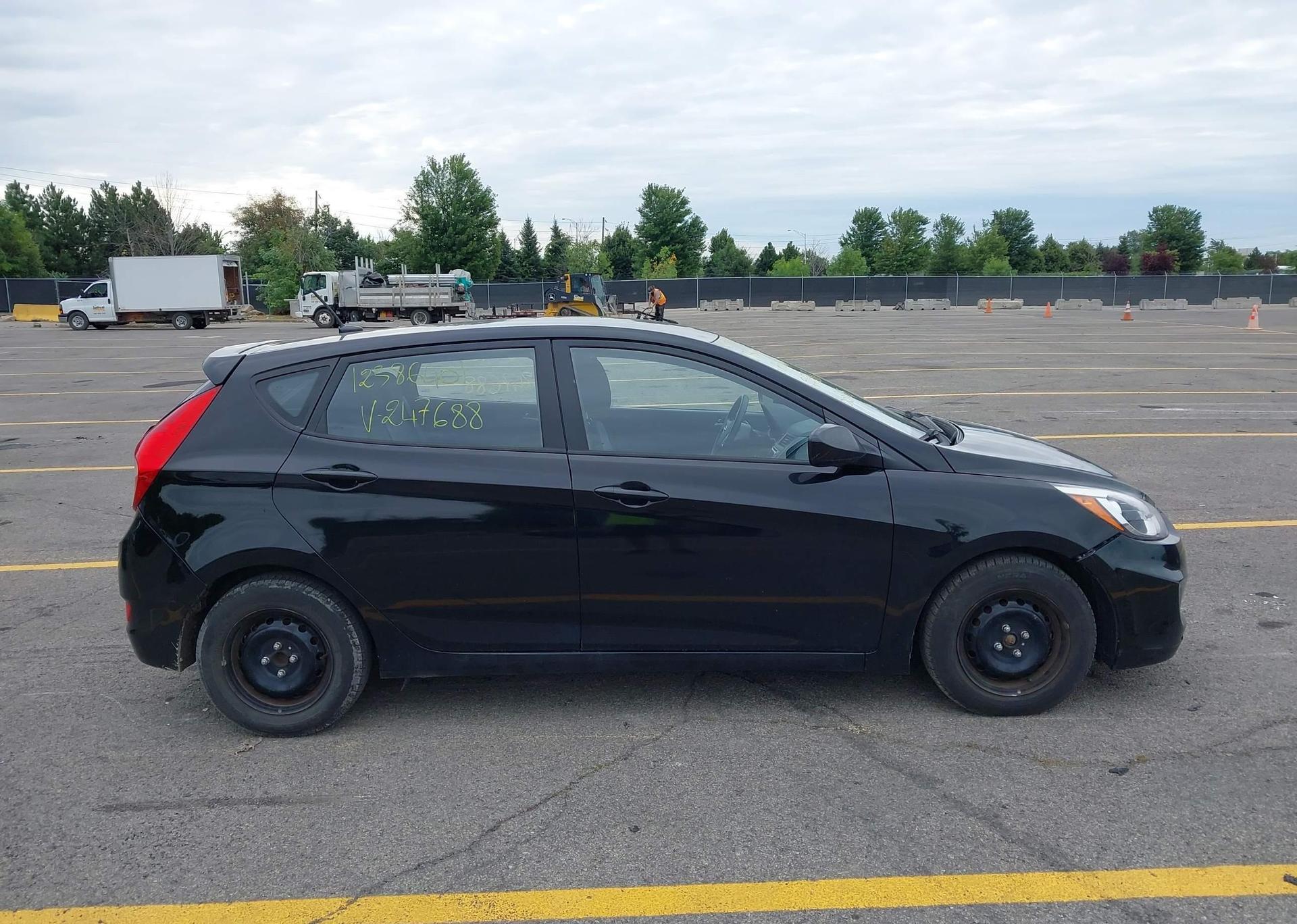 2016 HYUNDAI ACCENT SE