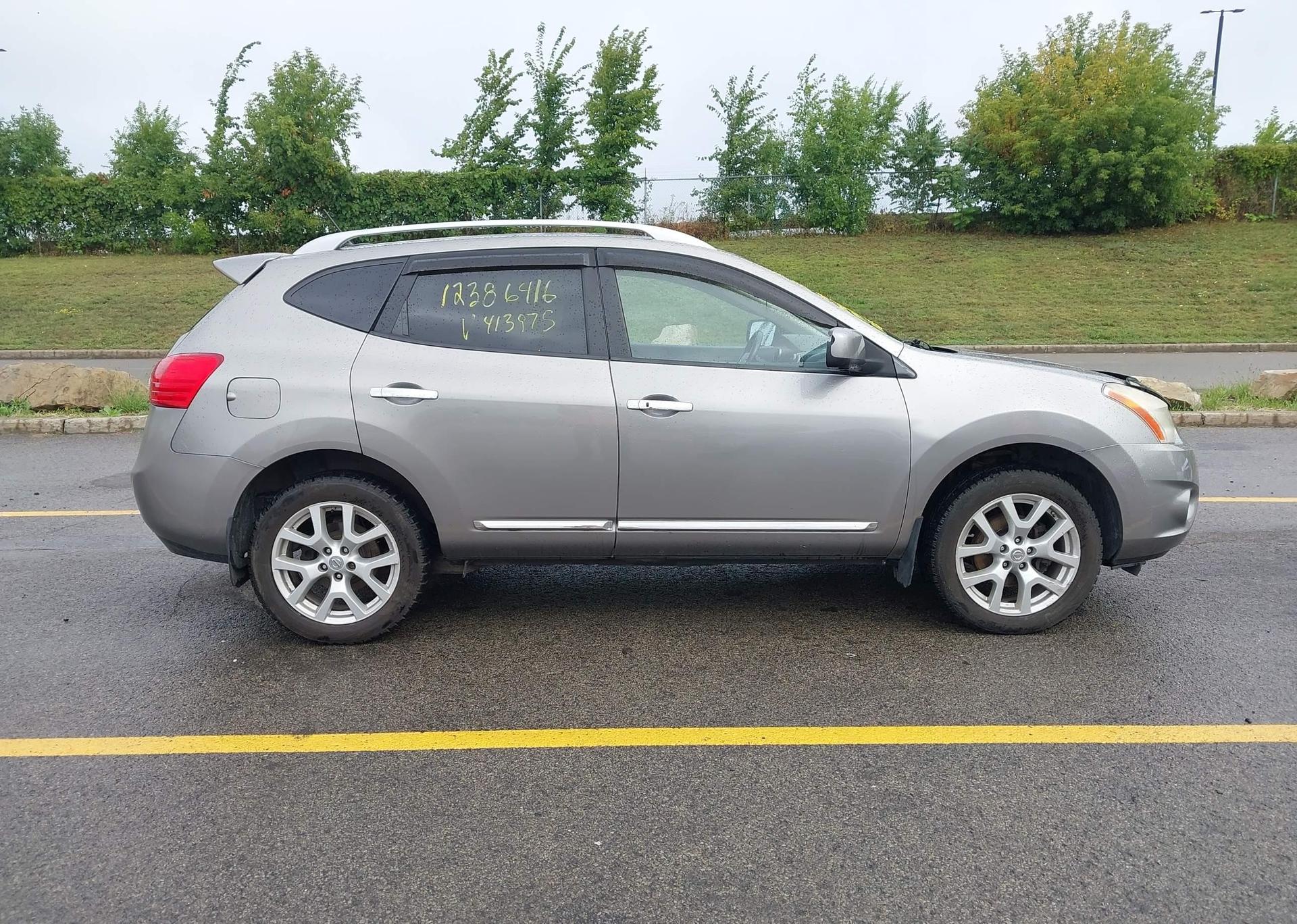2012 NISSAN ROGUE