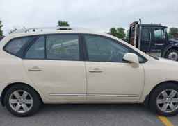 2012 KIA RONDO