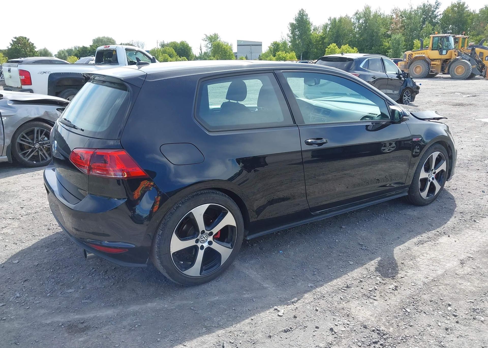 2015 VOLKSWAGEN GOLF GTI 3-DOOR