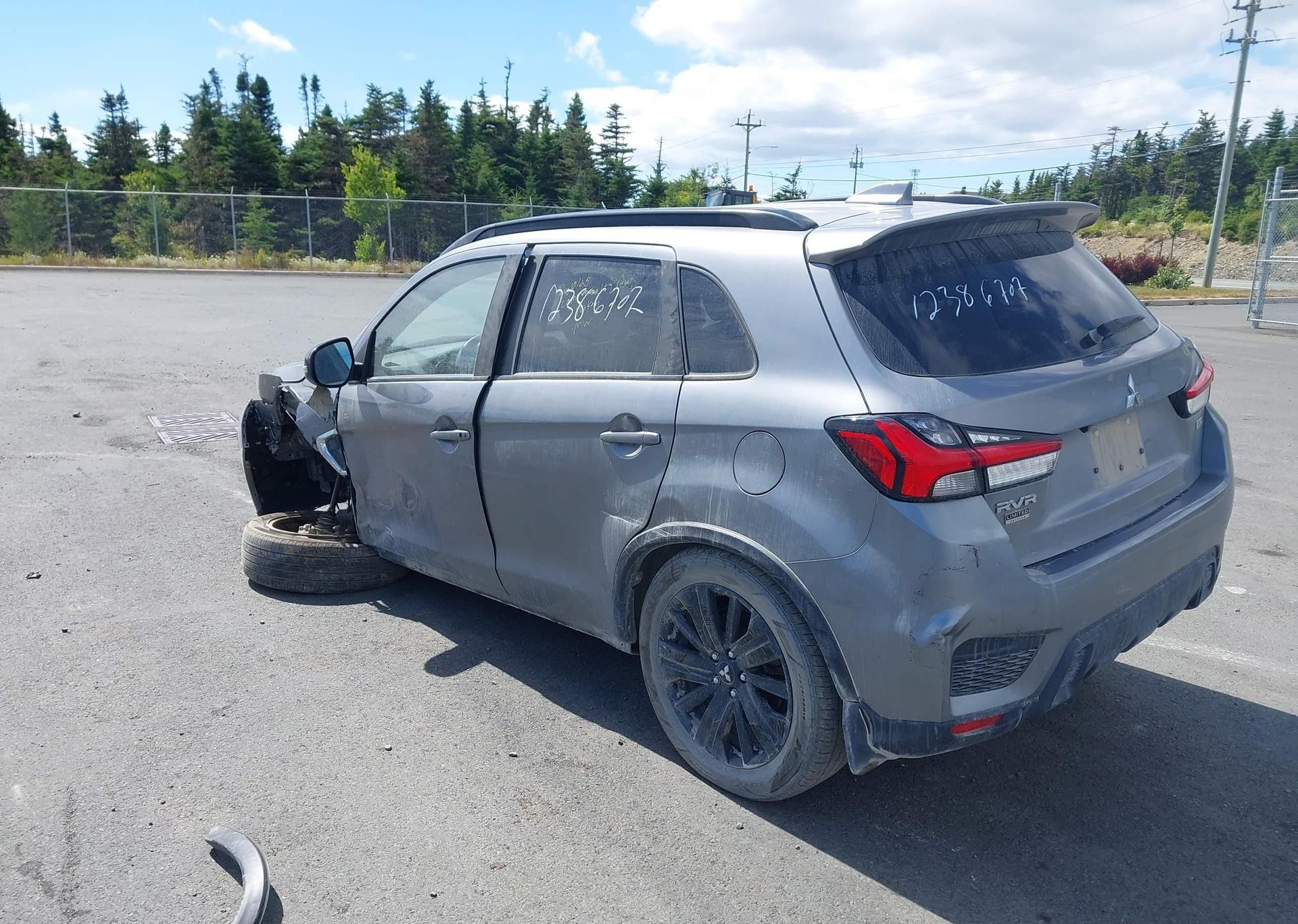 2022 MITSUBISHI RVR SE