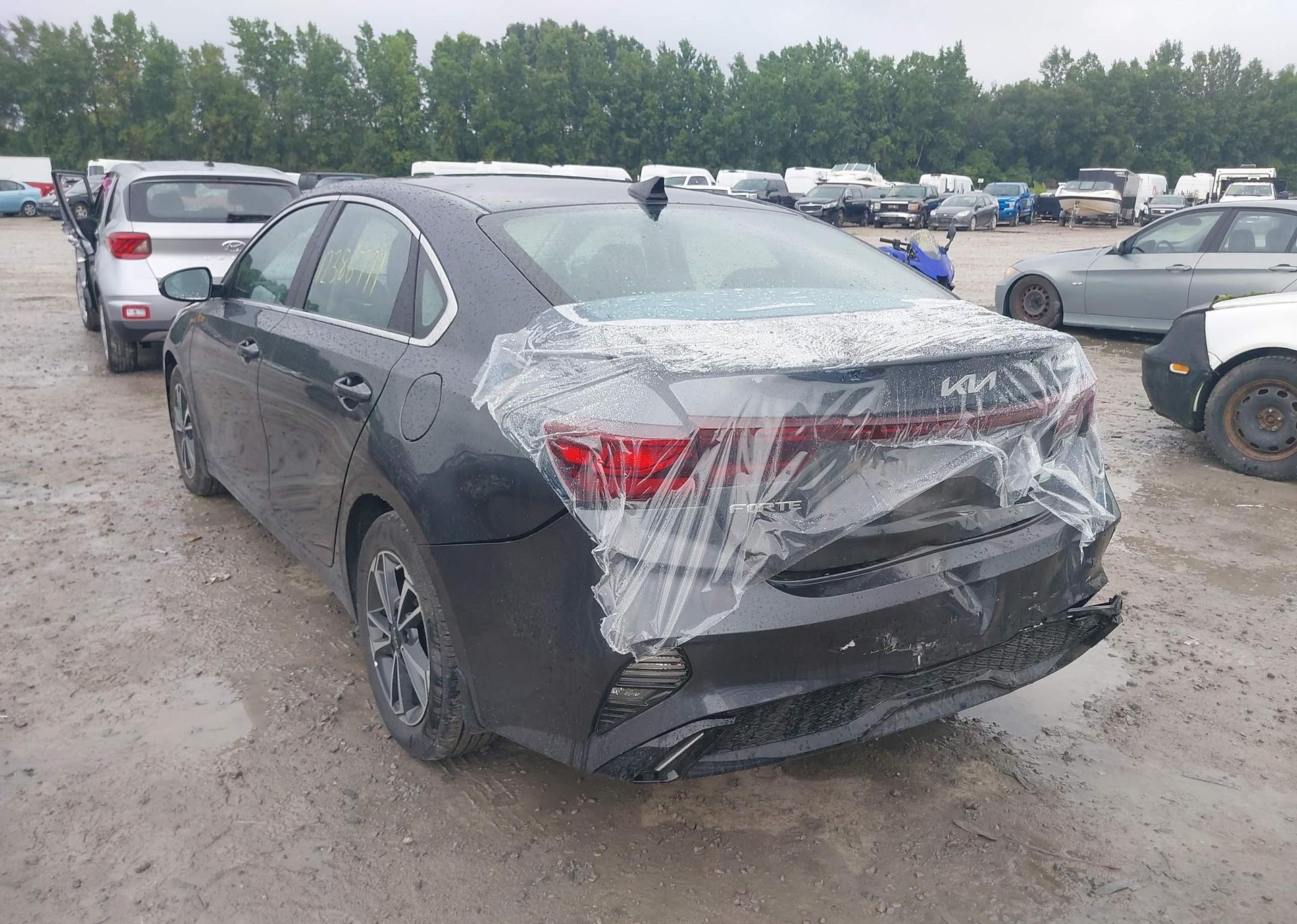 2024 KIA FORTE EX