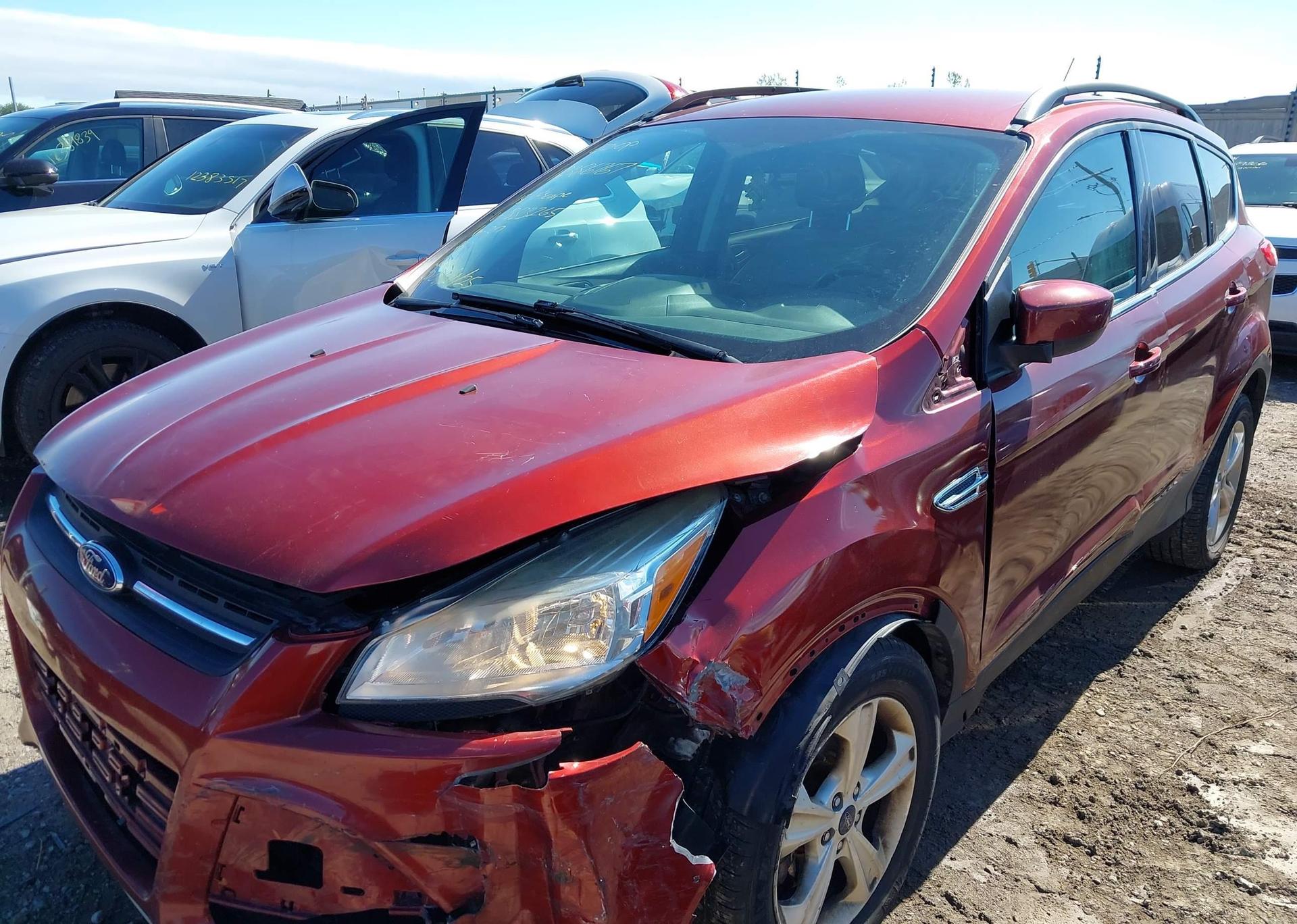 2015 FORD ESCAPE SE