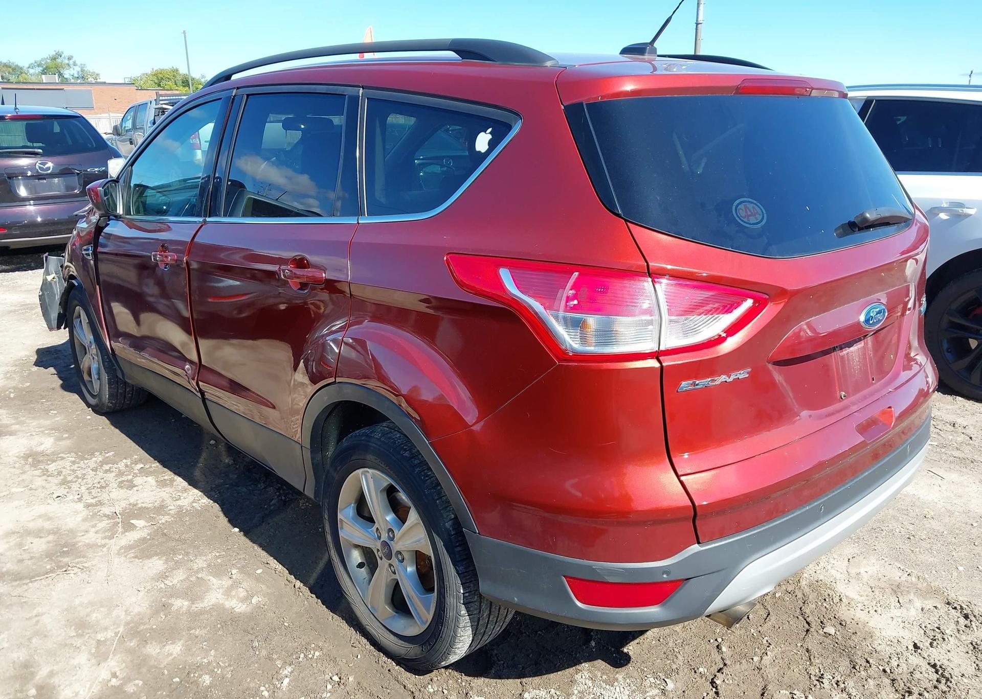 2015 FORD ESCAPE SE