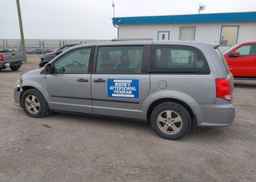 2013 DODGE GRAND CARAVAN SE