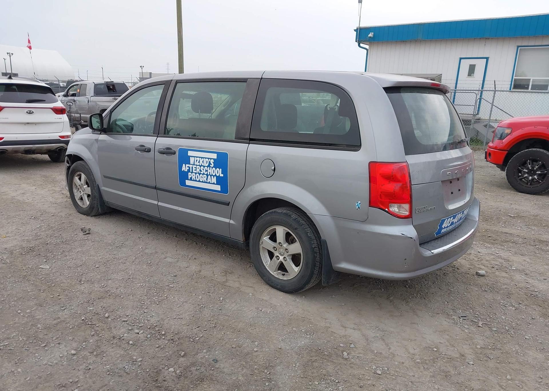 2013 DODGE GRAND CARAVAN SE