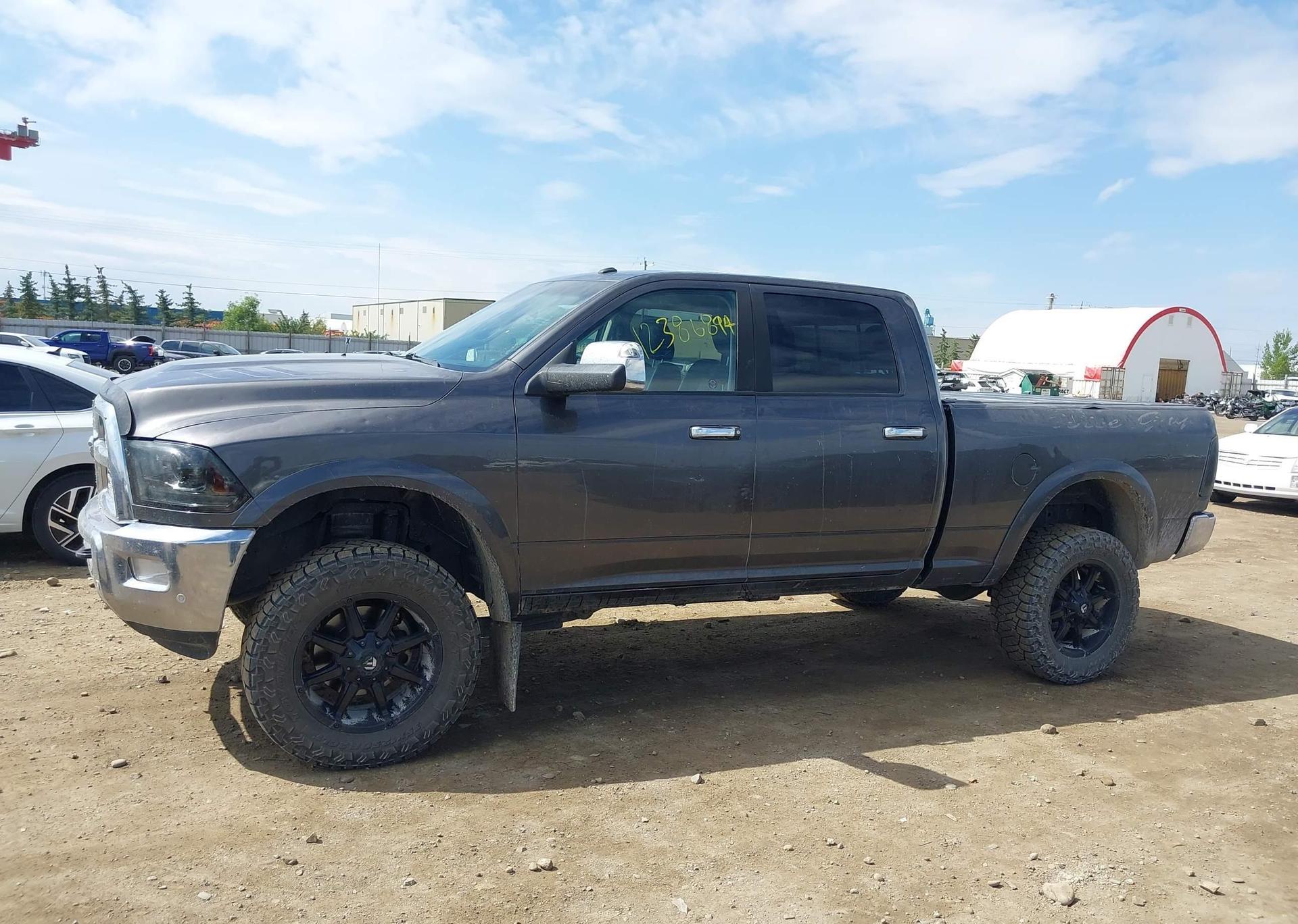 2016 RAM 3500 LARAMIE