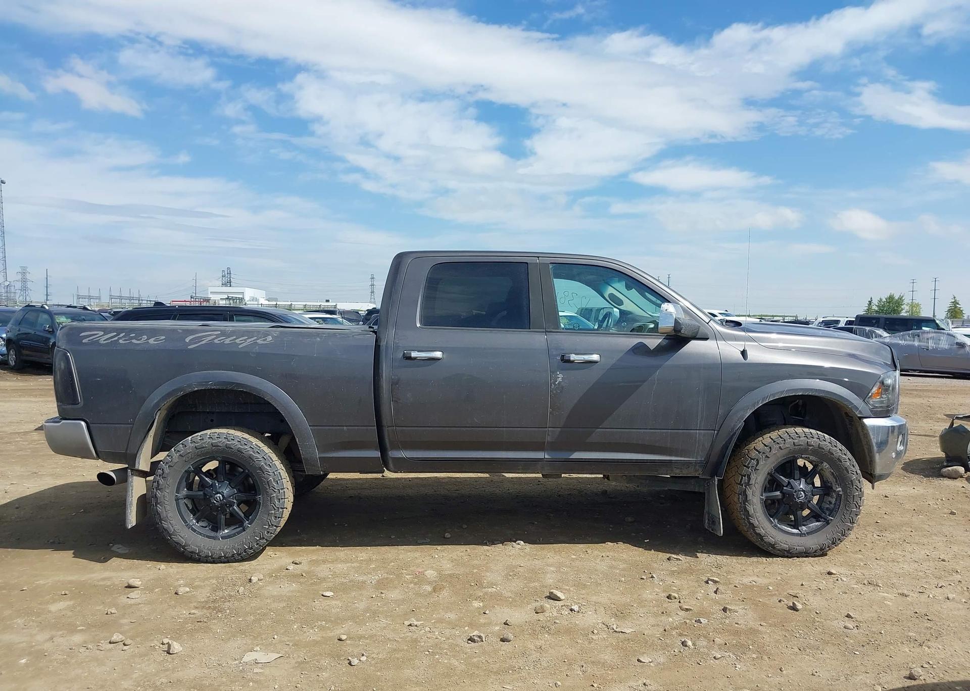 2016 RAM 3500 LARAMIE