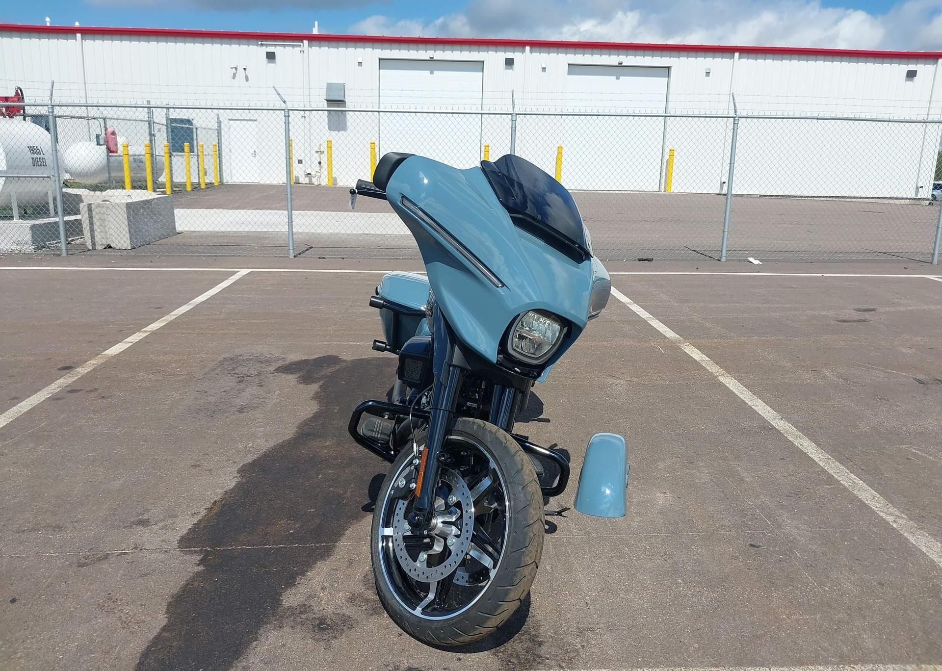 2024 HARLEY-DAVIDSON FLHX