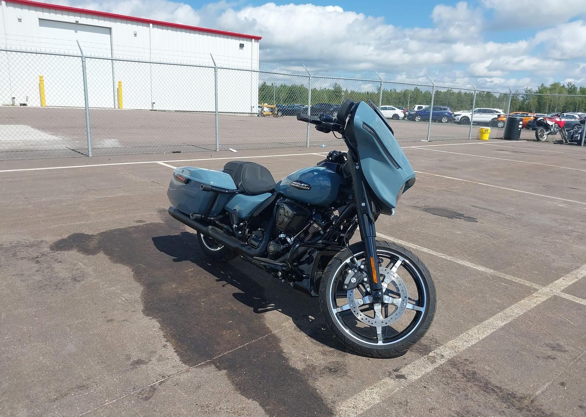 2024 HARLEY-DAVIDSON FLHX