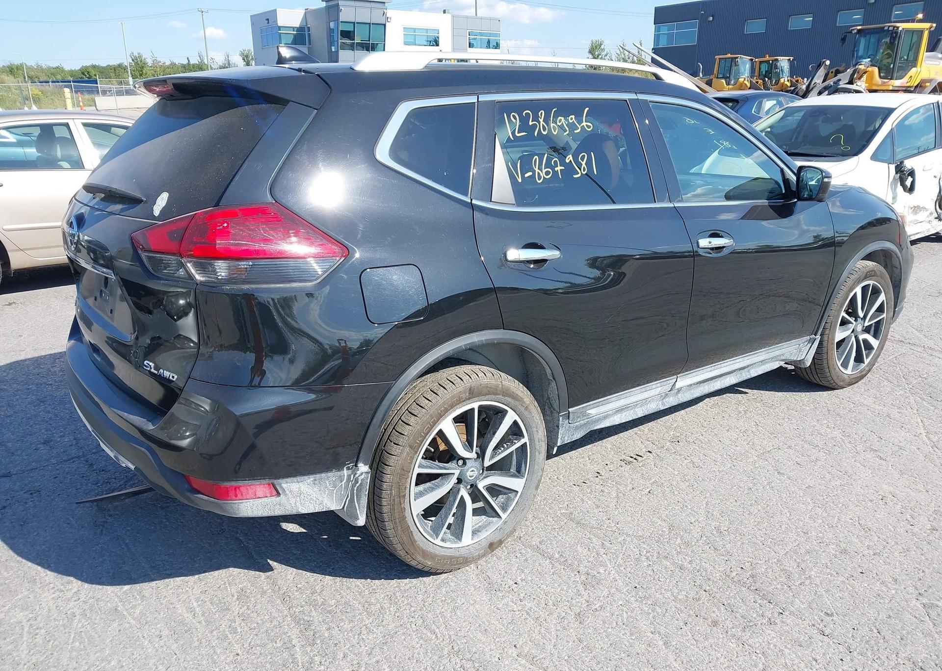 2017 NISSAN ROGUE SV