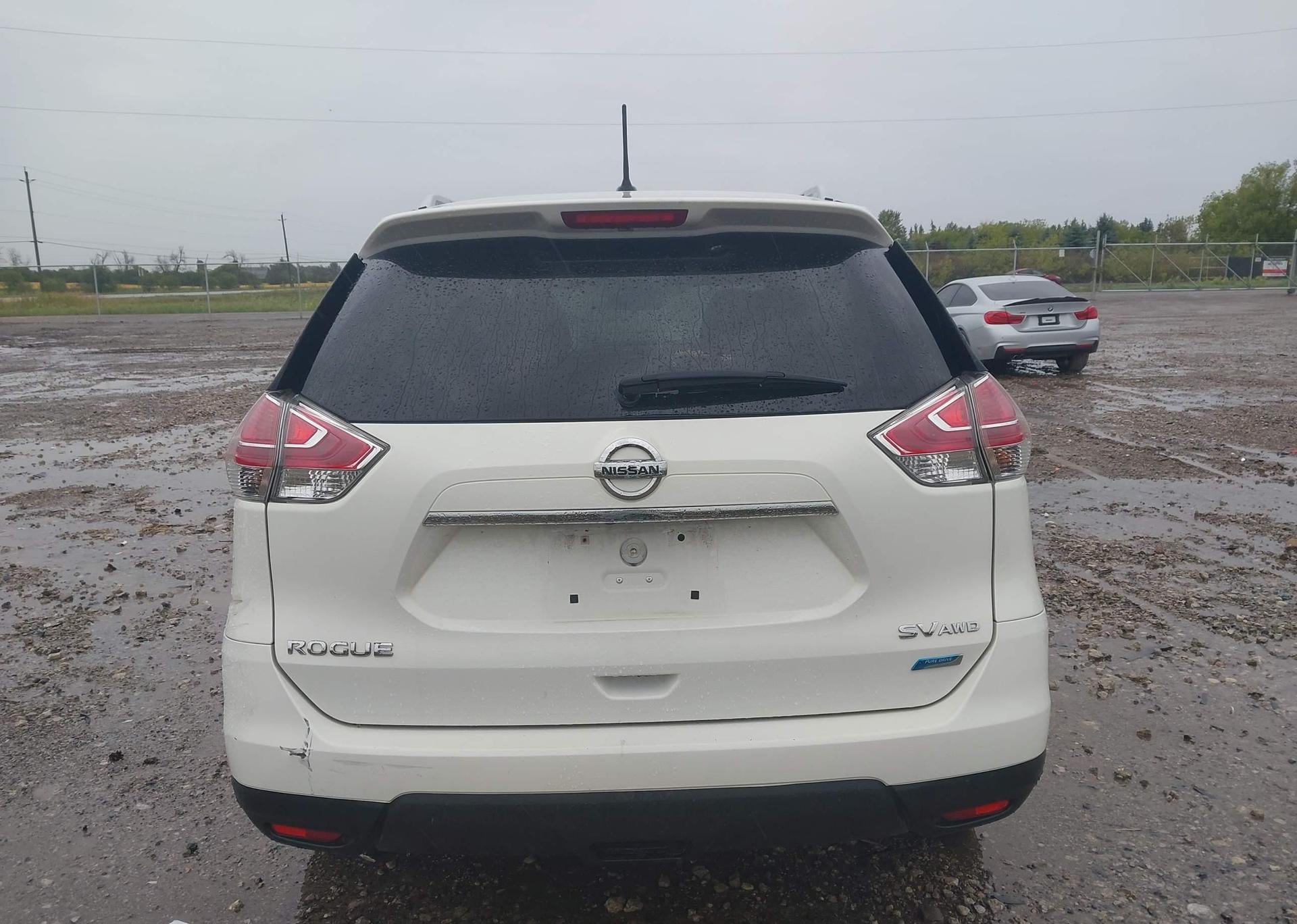 2014 NISSAN ROGUE S