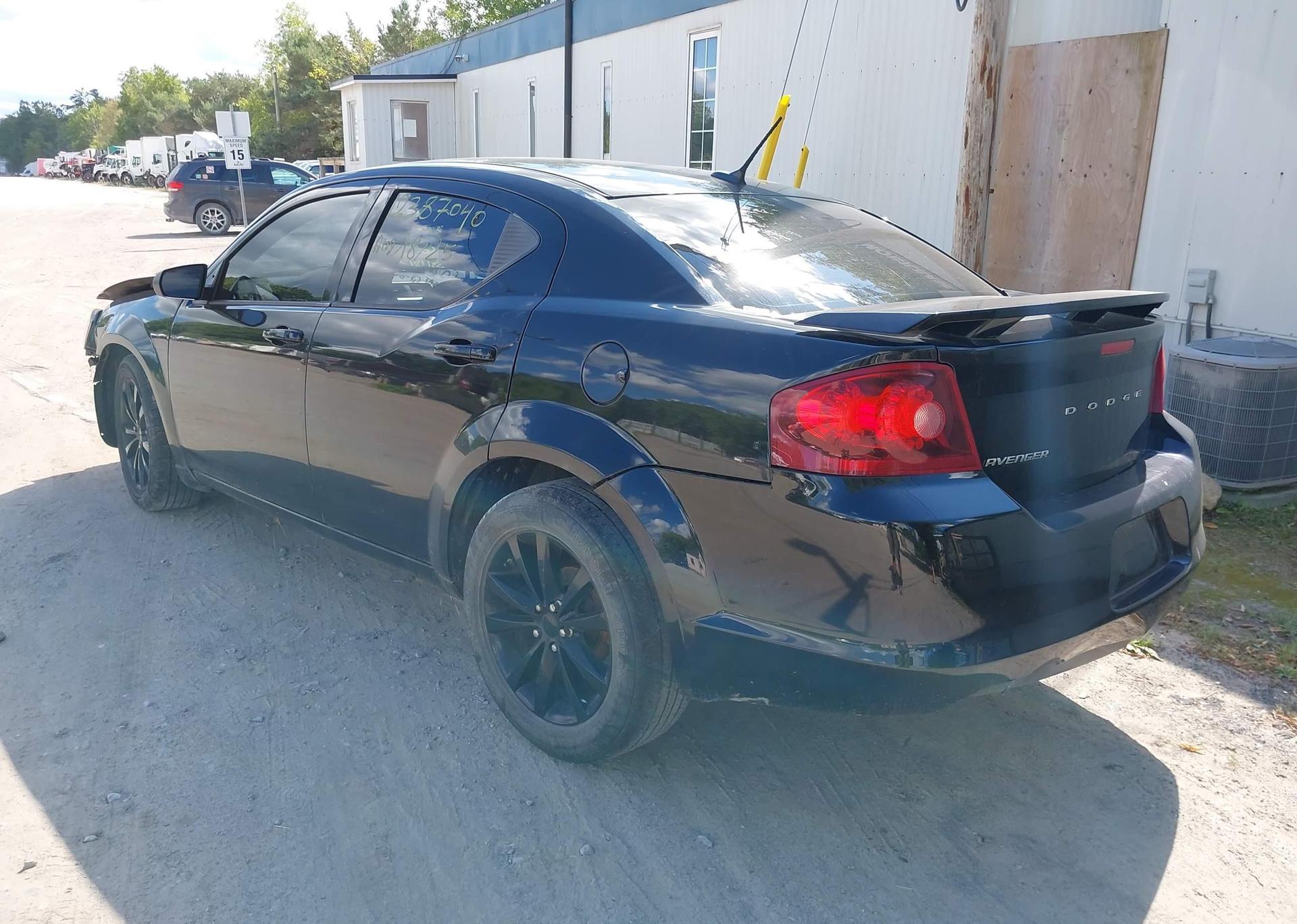 2013 DODGE AVENGER SE