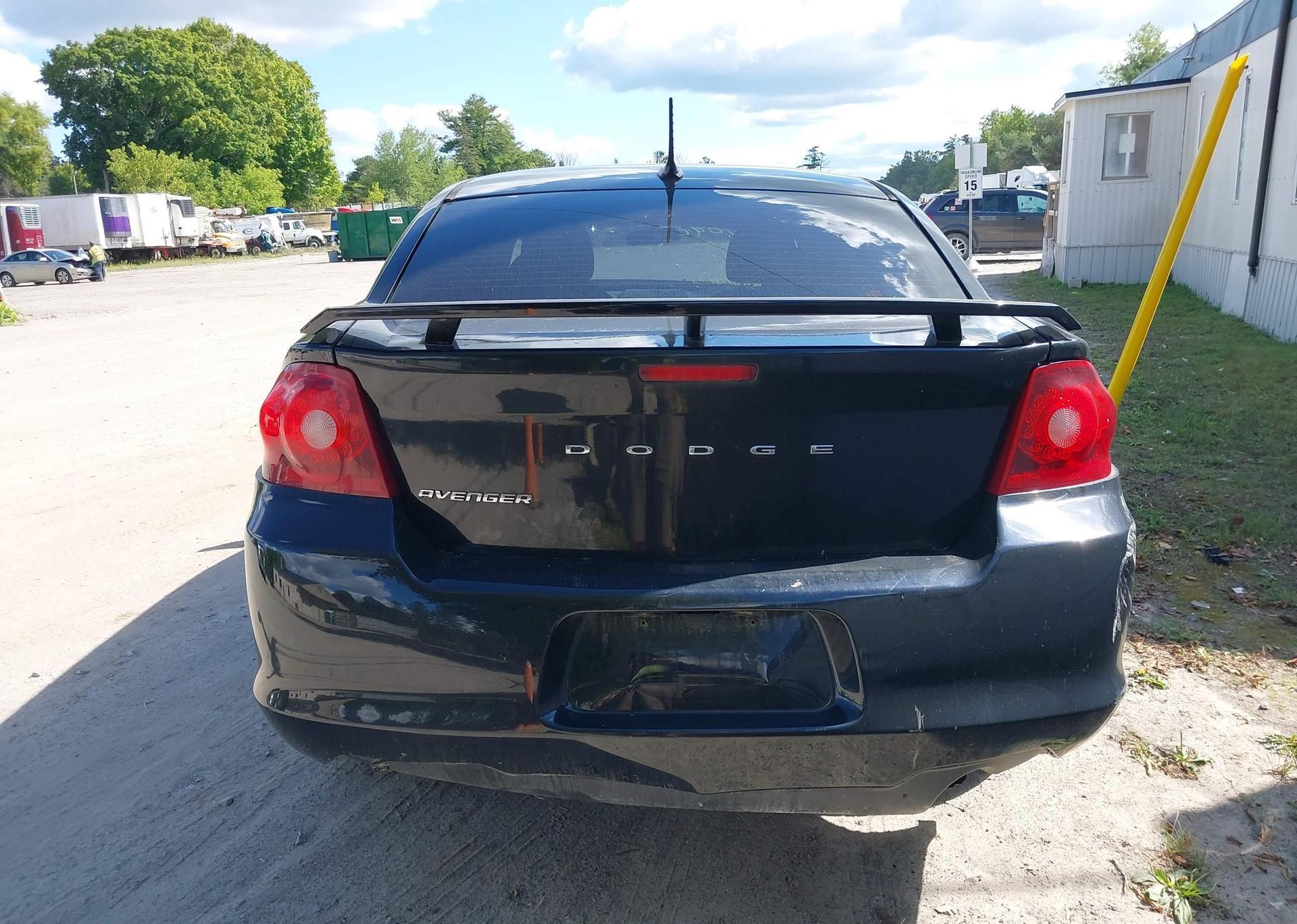 2013 DODGE AVENGER SE
