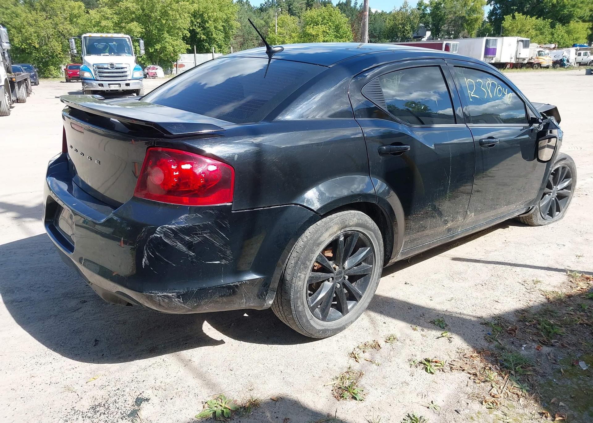 2013 DODGE AVENGER SE