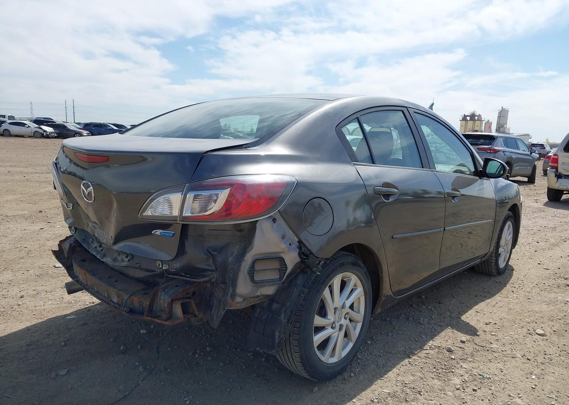 2012 MAZDA 3 I