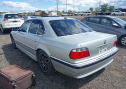 2001 BMW 740I