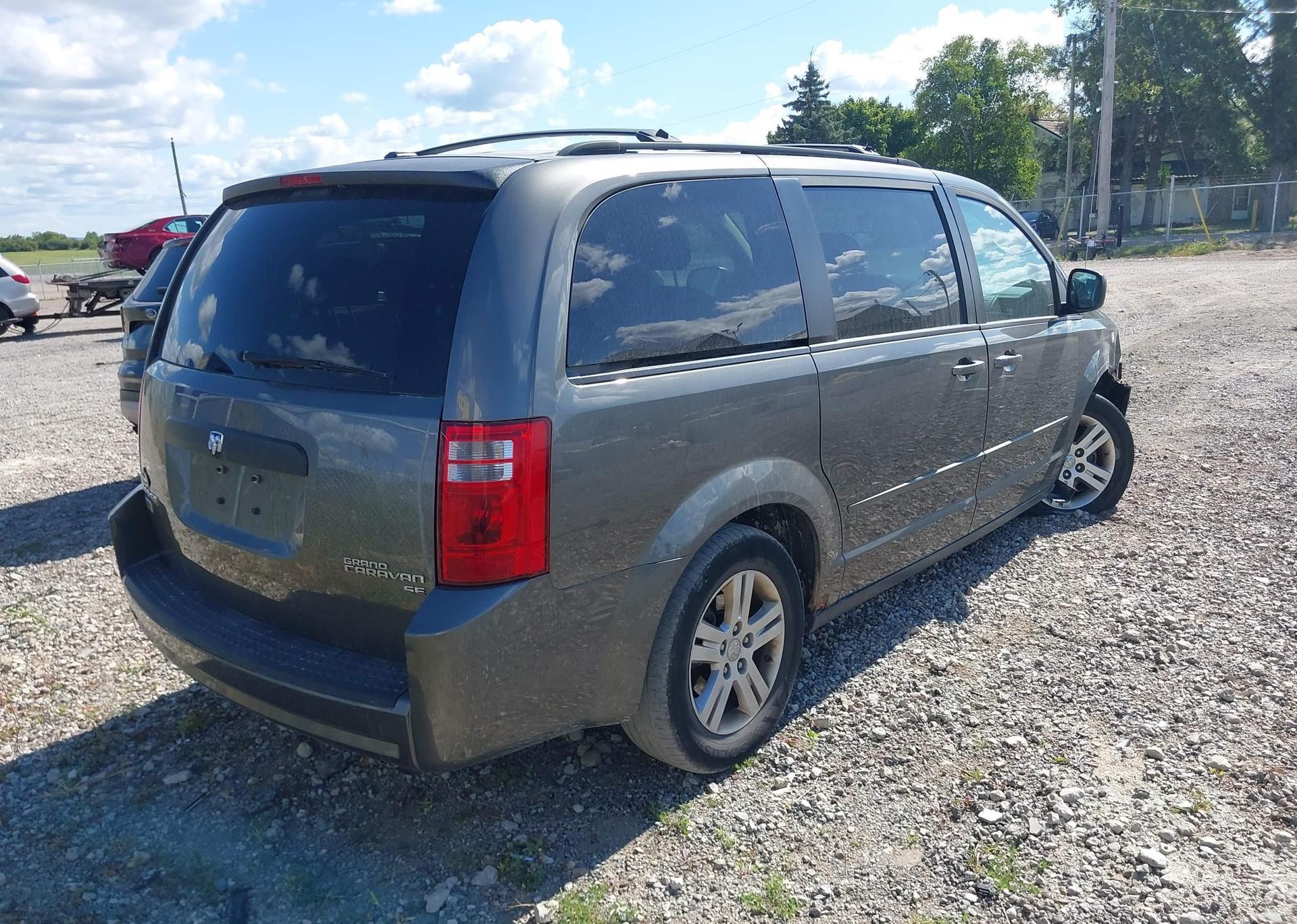 2010 DODGE GRAND CARAVAN SE