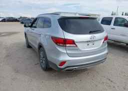 2018 HYUNDAI SANTA FE SE