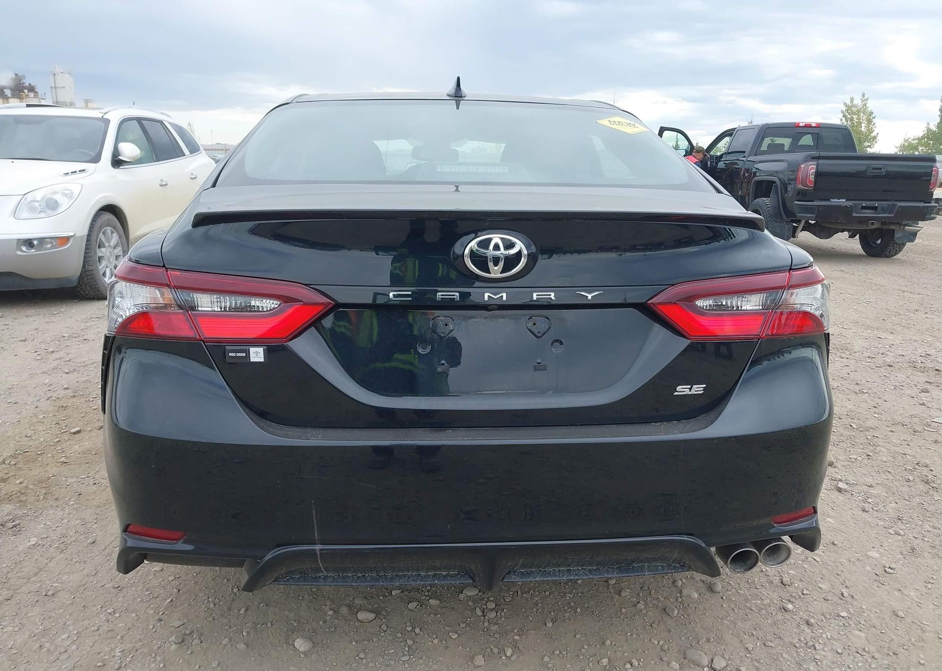 2024 TOYOTA CAMRY SE