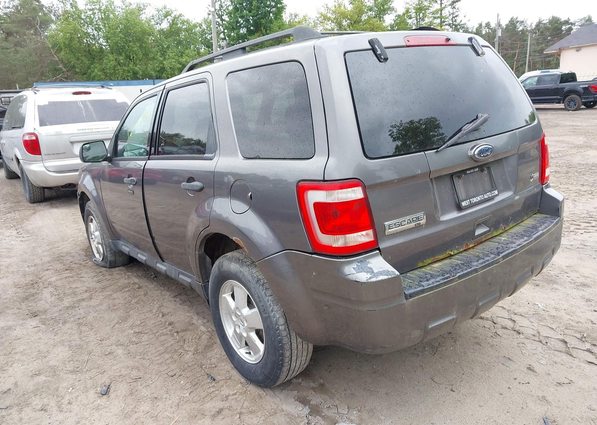 2011 FORD ESCAPE XLT