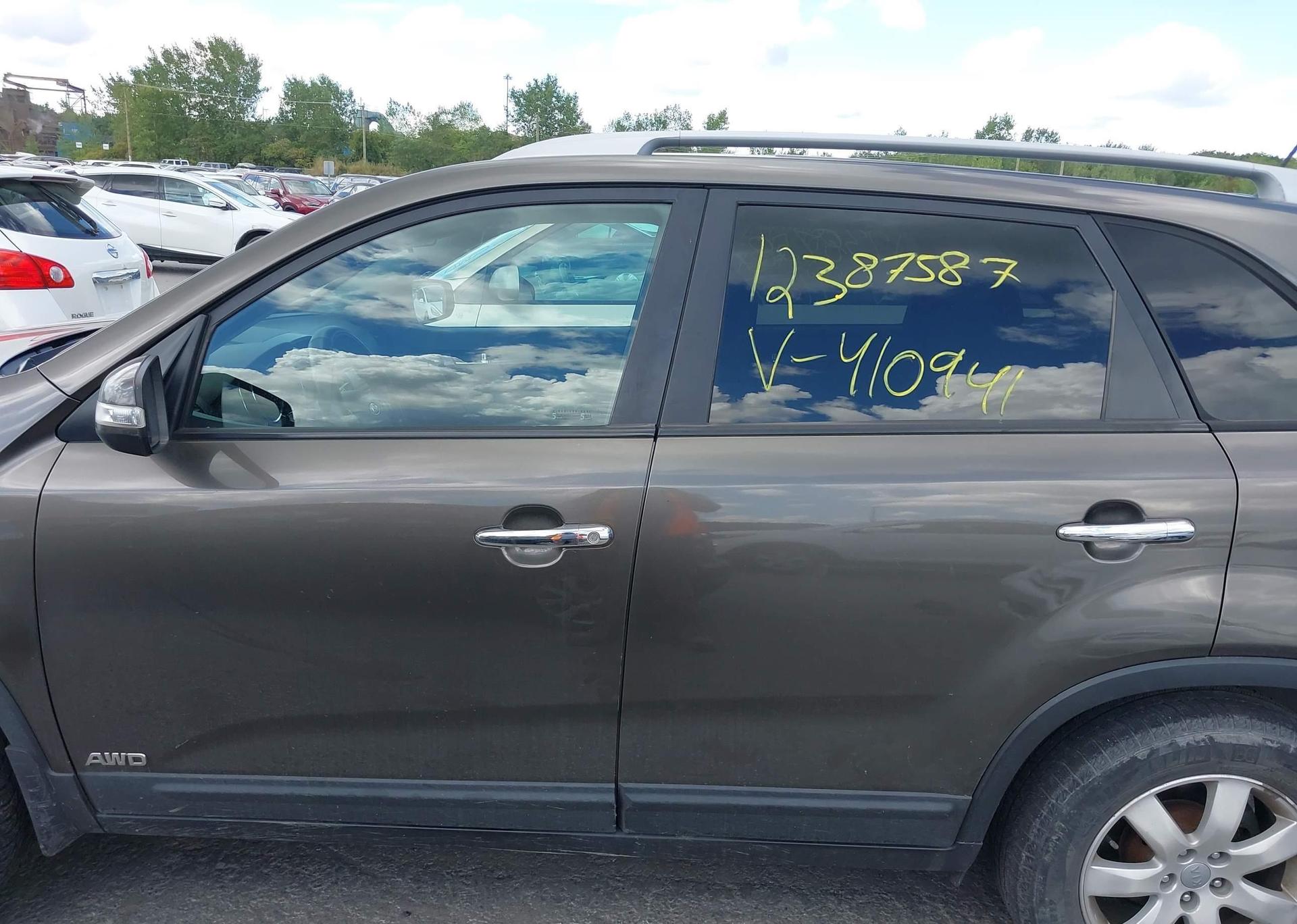 2013 KIA SORENTO