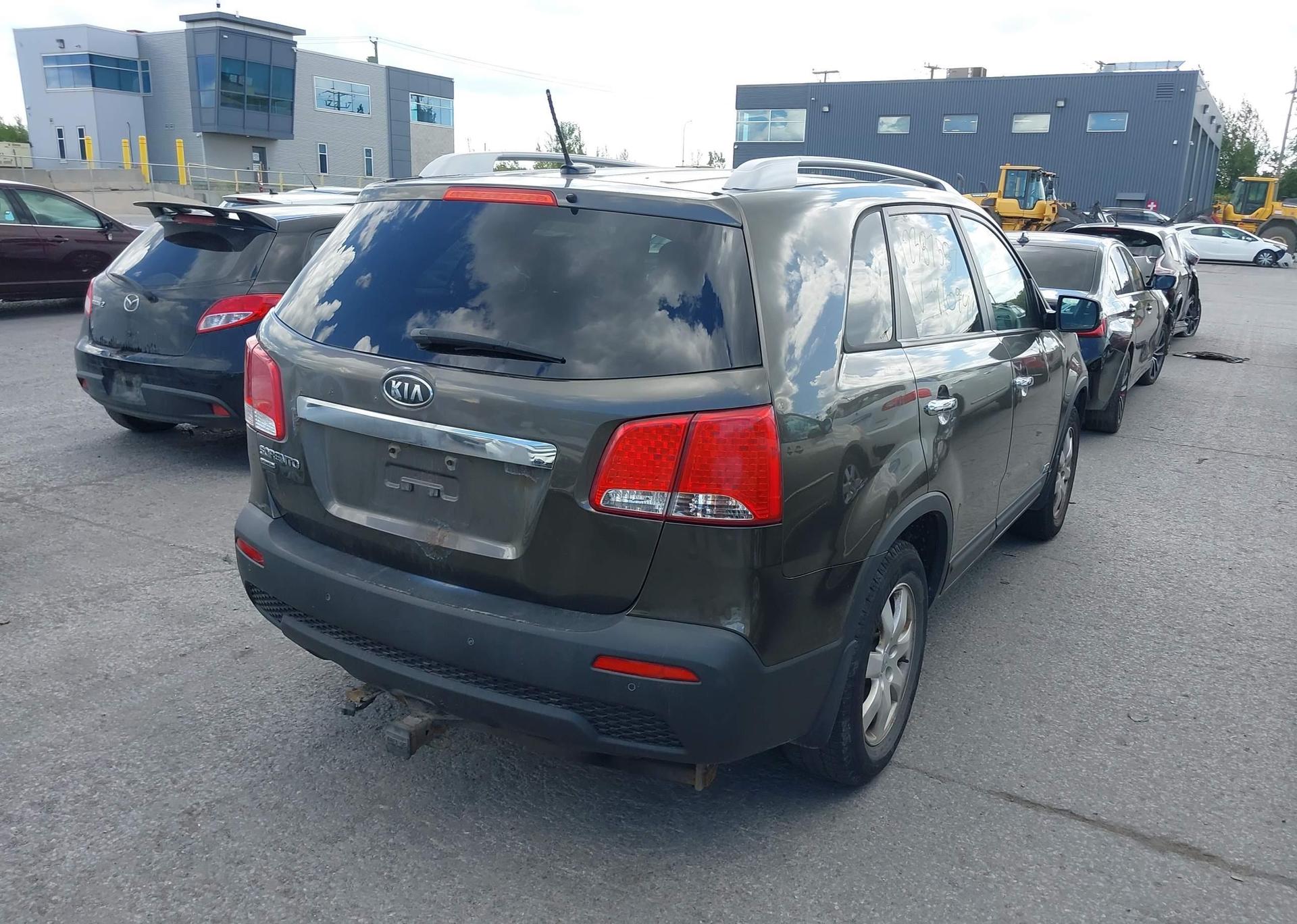 2013 KIA SORENTO