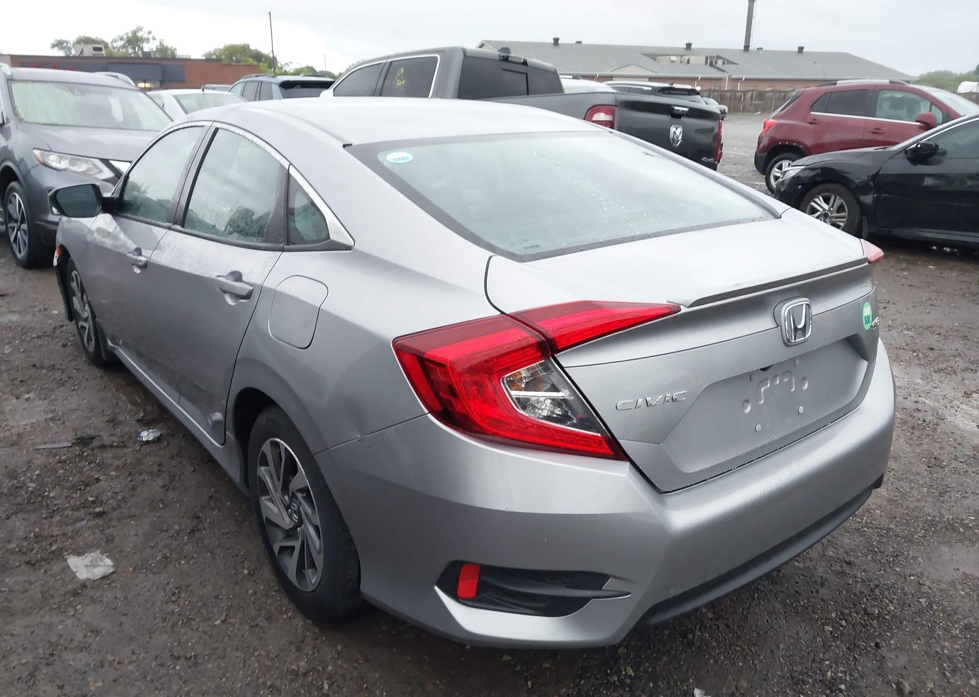 2018 HONDA CIVIC SE