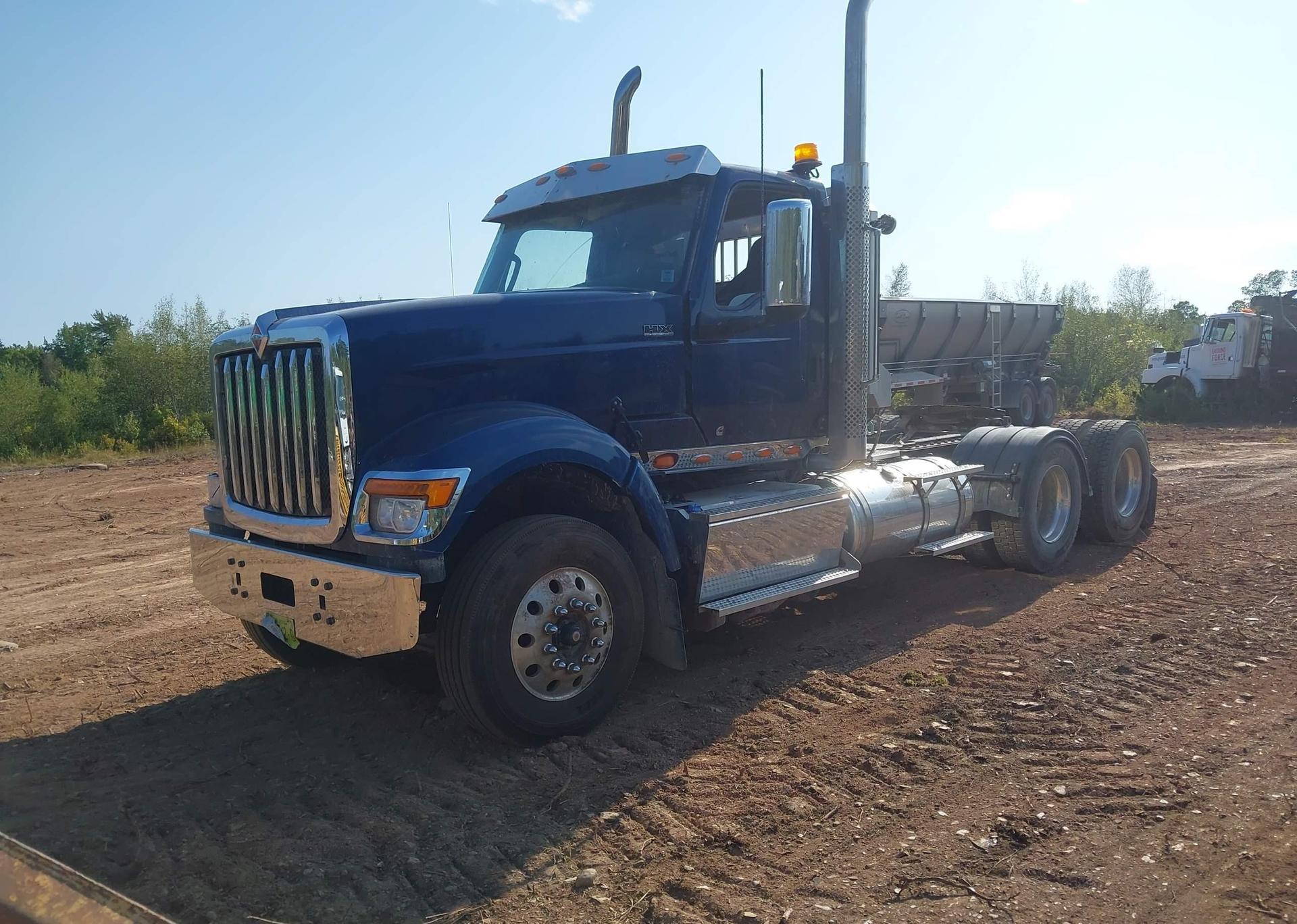 2023 INTERNATIONAL HX520