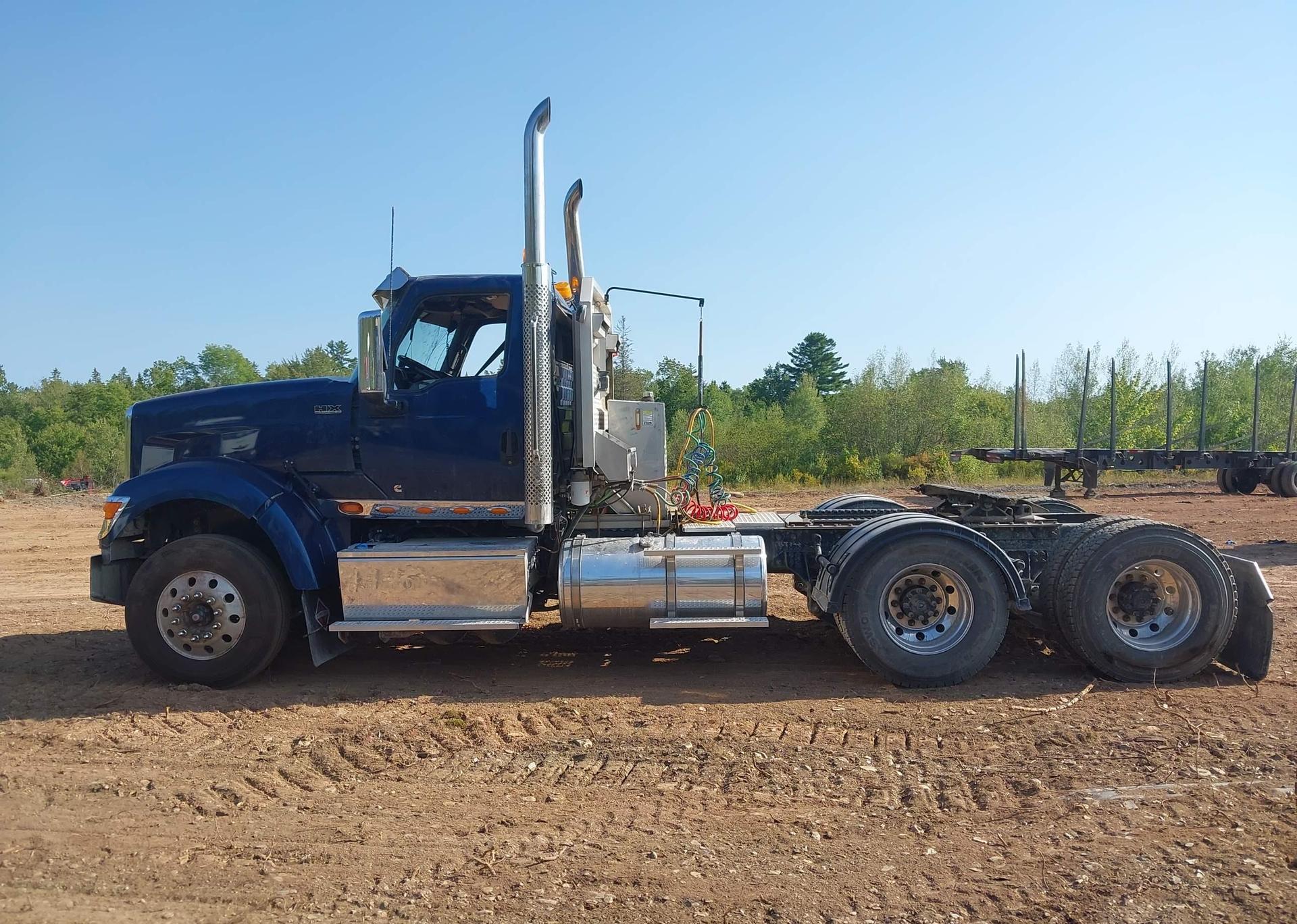 2023 INTERNATIONAL HX520