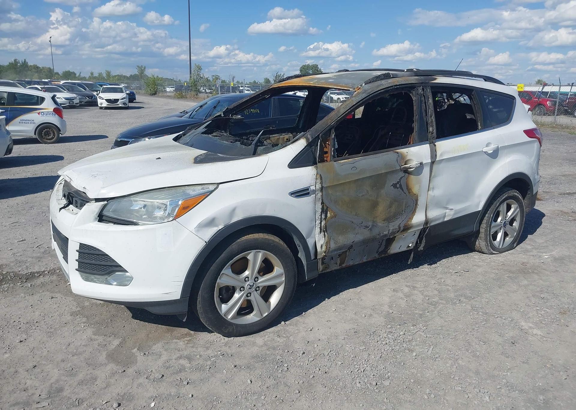 2016 FORD ESCAPE SE