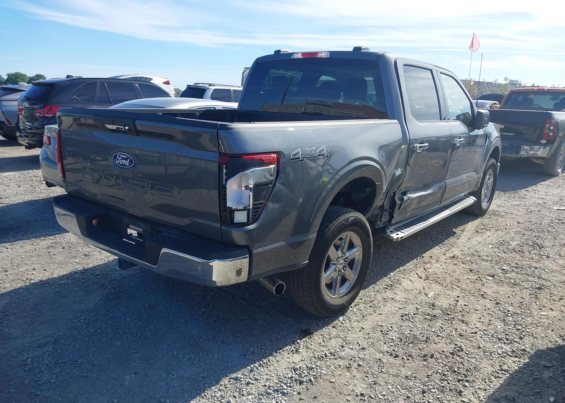 2024 FORD F150 XLT