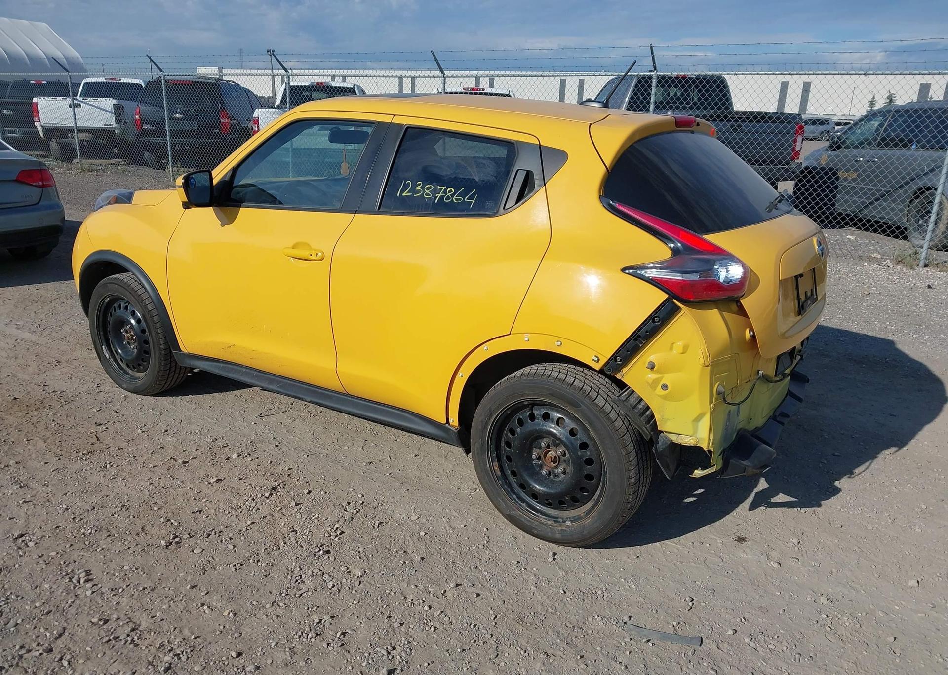 2016 NISSAN JUKE S