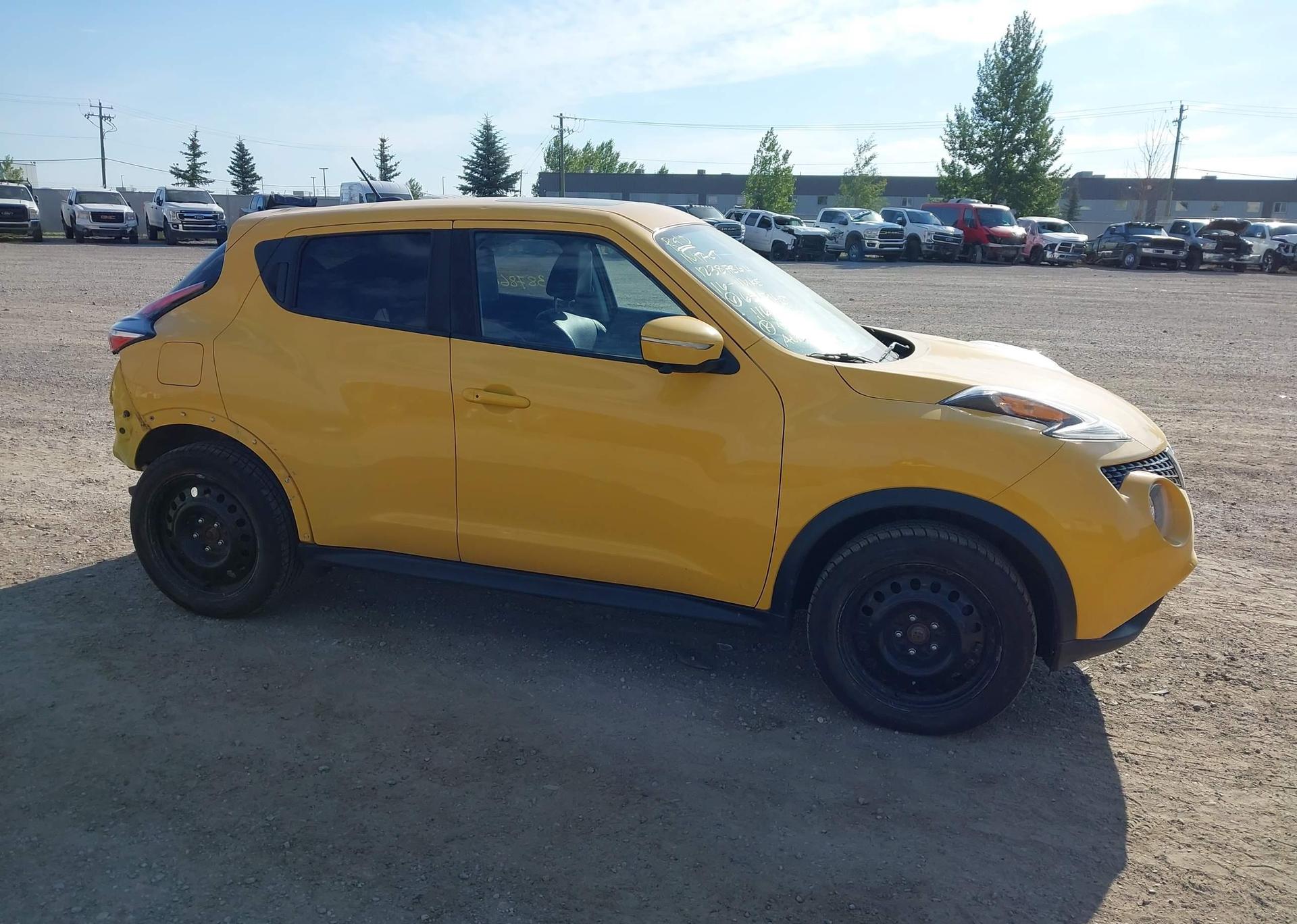 2016 NISSAN JUKE S
