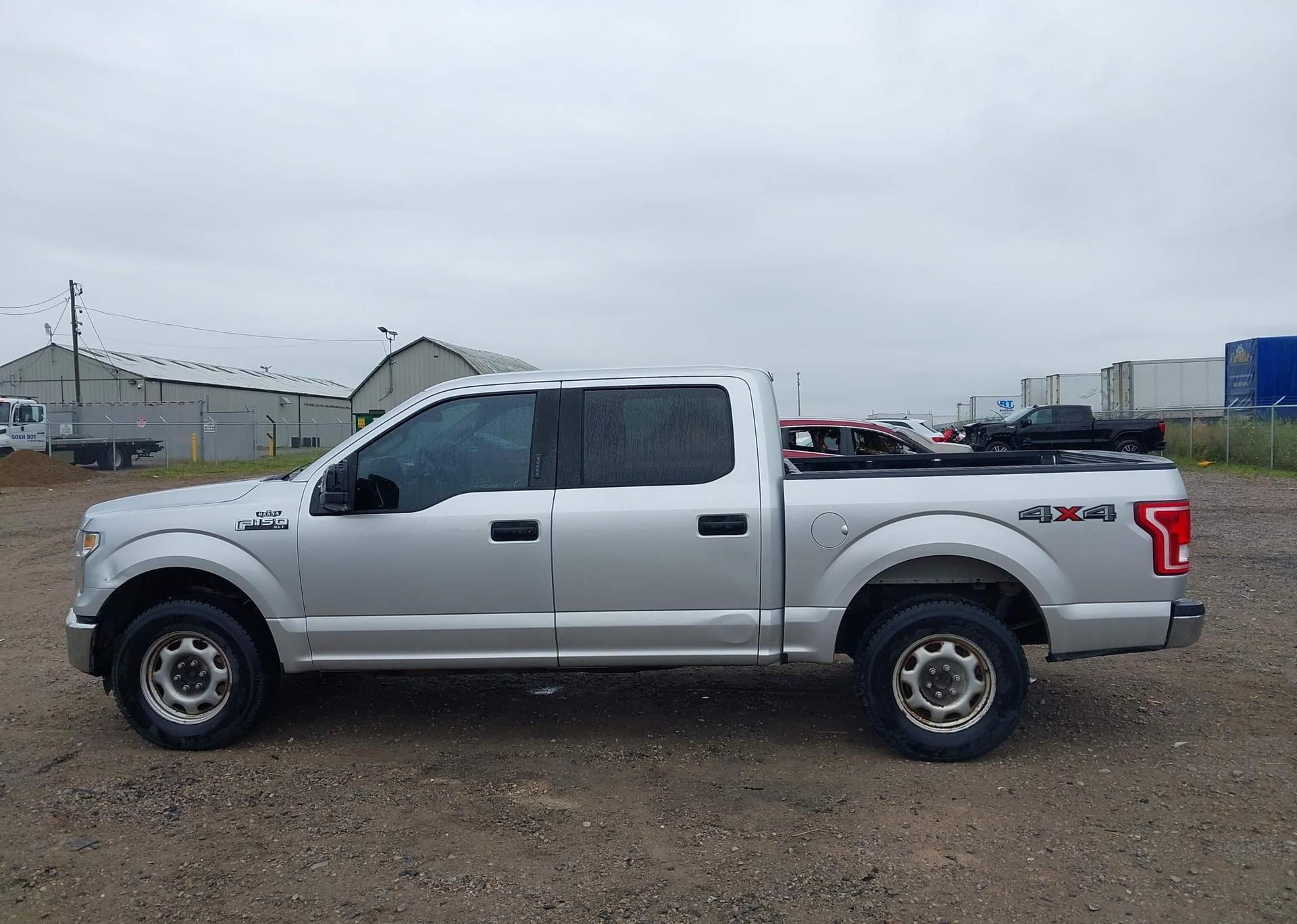 2015 FORD F-150 XLT