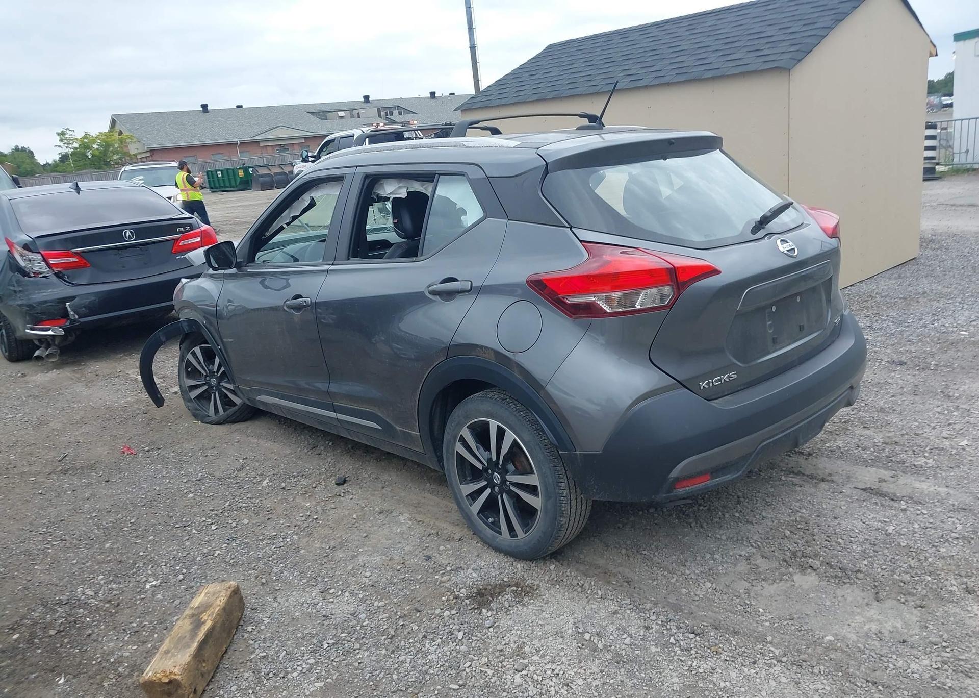 2018 NISSAN KICKS S