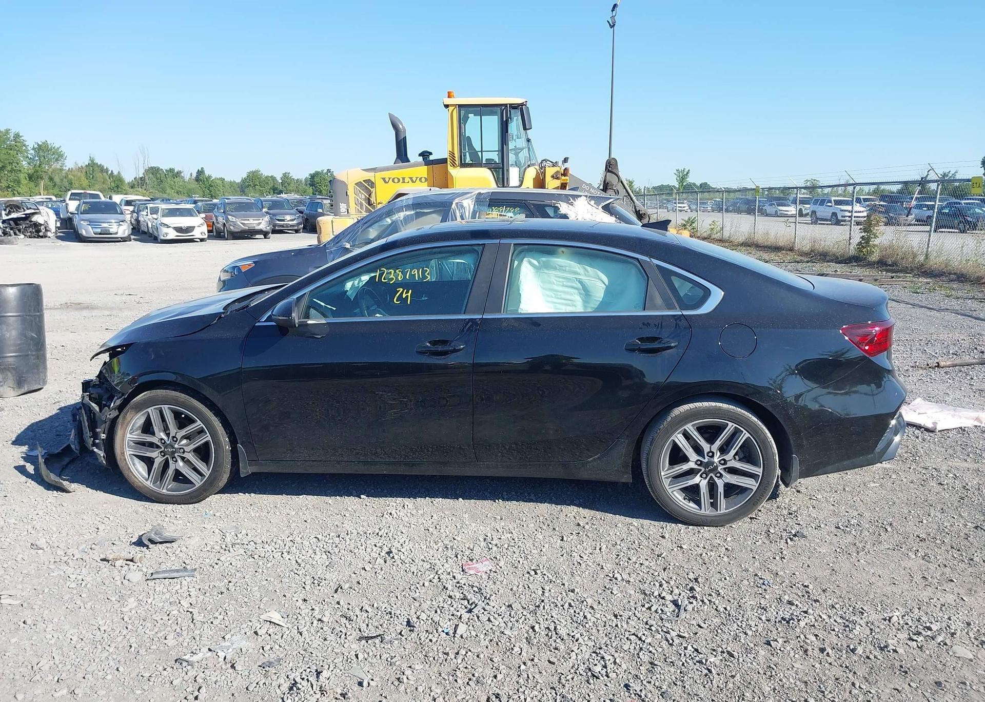 2024 KIA FORTE EX