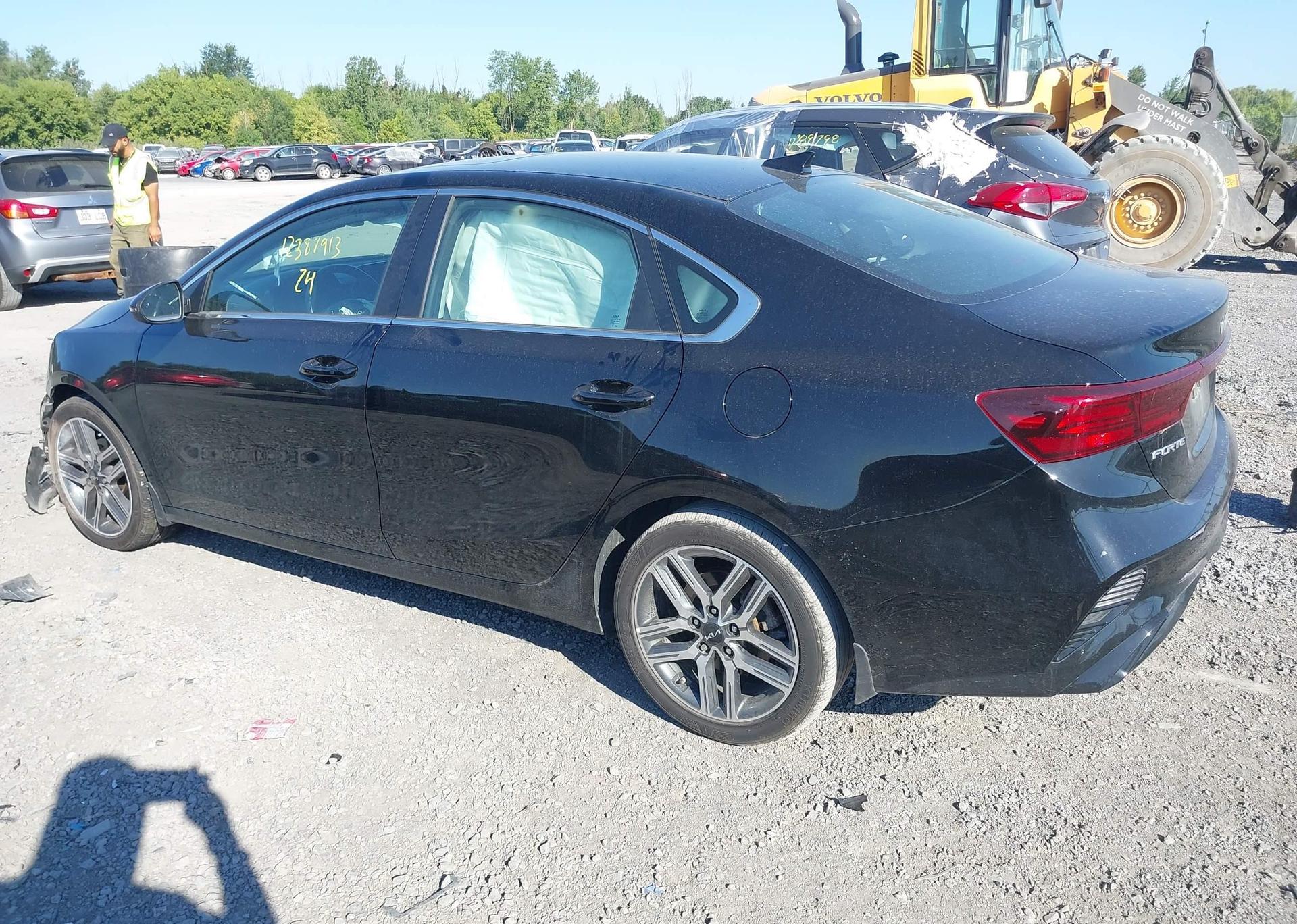 2024 KIA FORTE EX