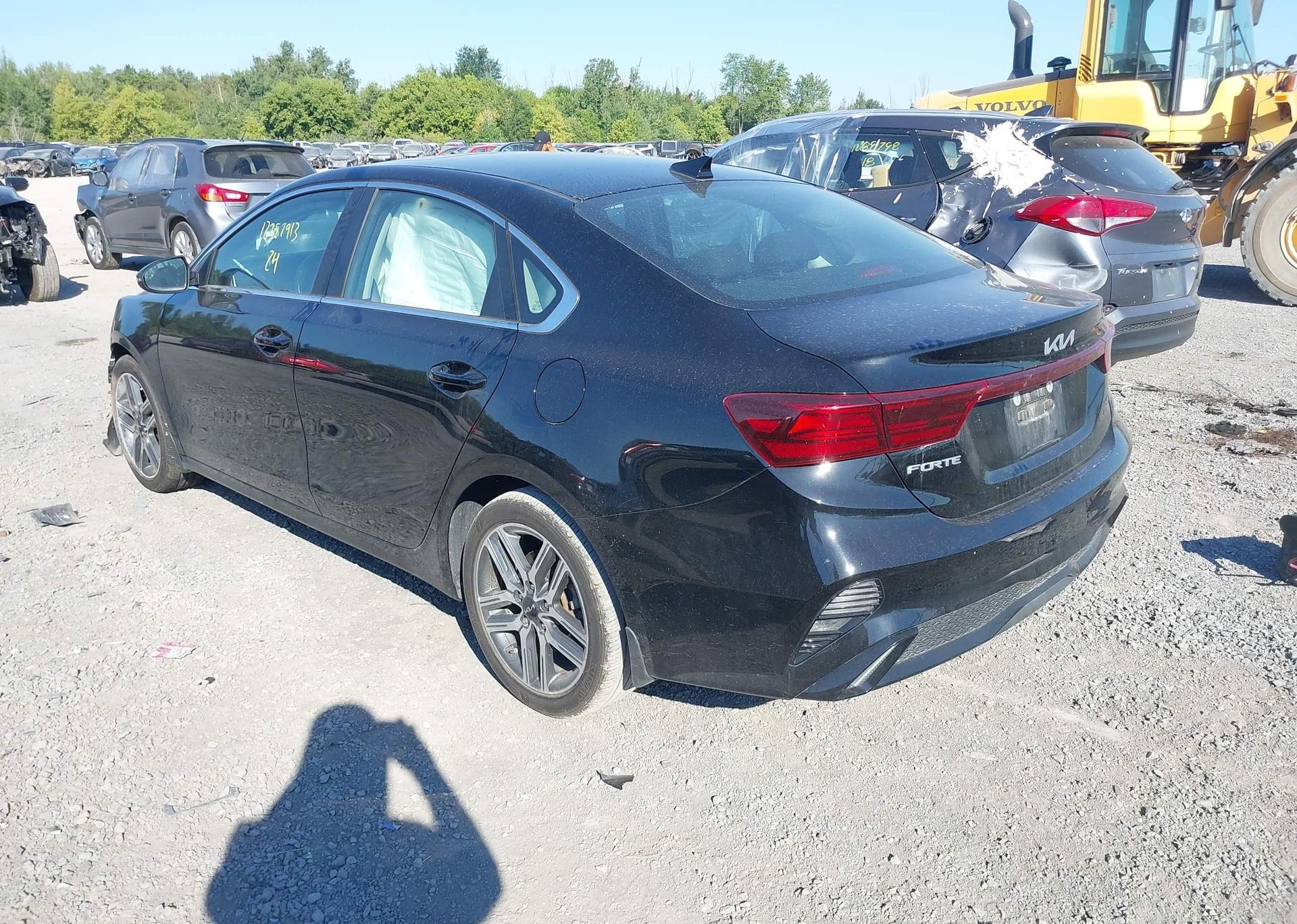 2024 KIA FORTE EX