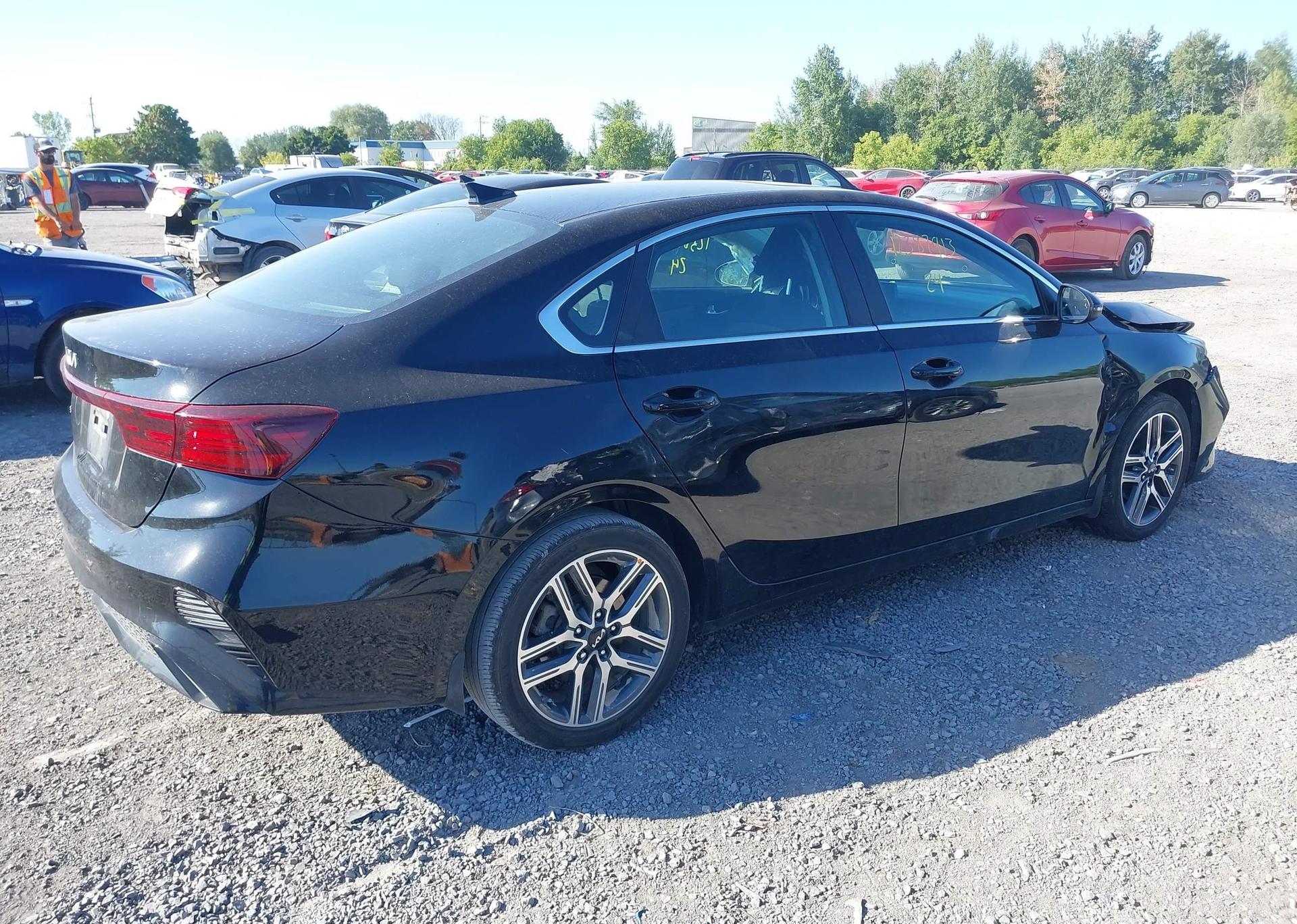 2024 KIA FORTE EX